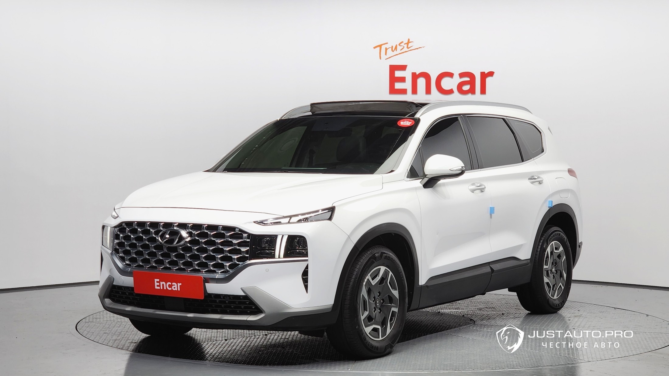 Автомобиль Hyundai Santafe