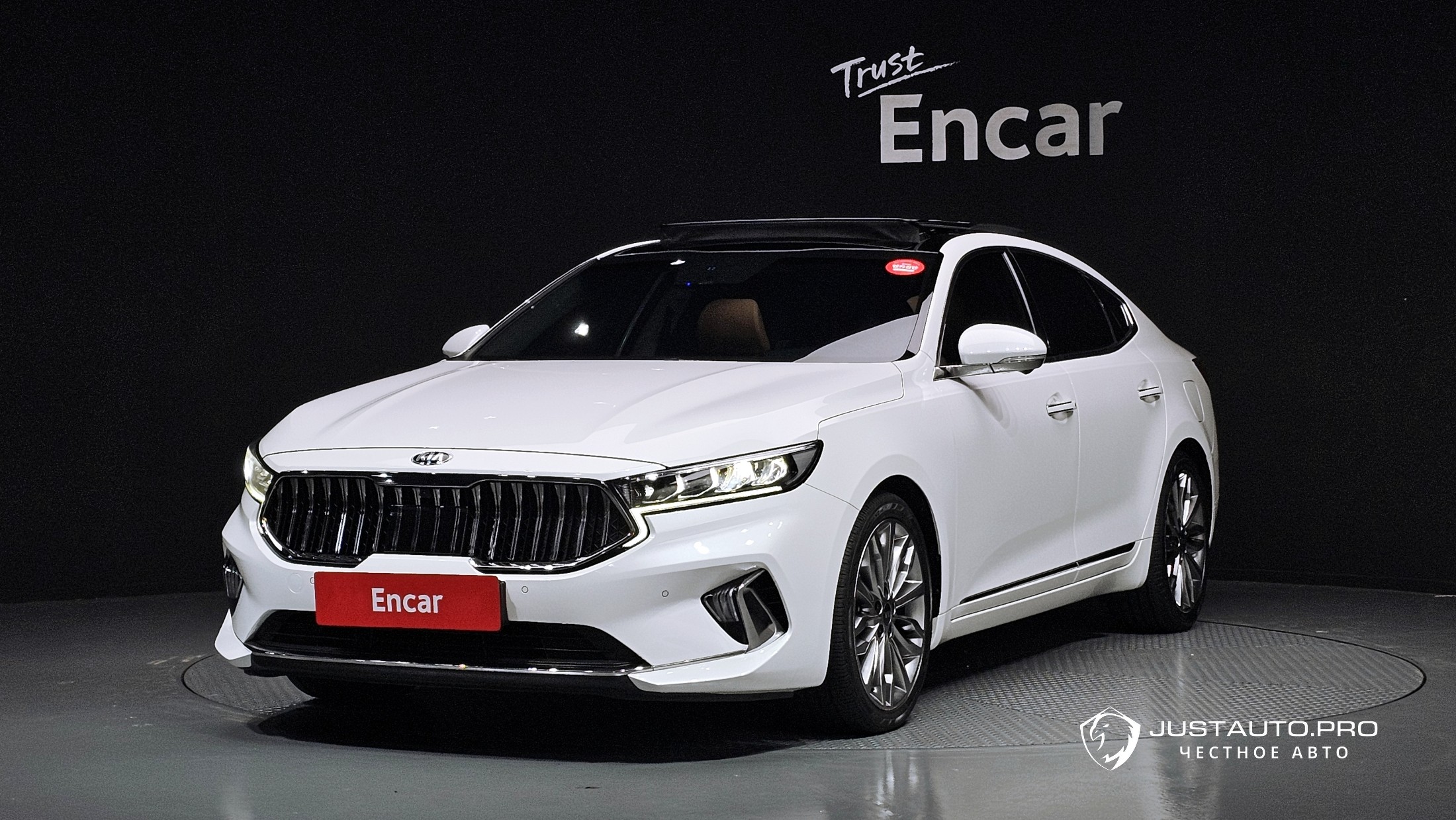 Автомобиль Kia K7