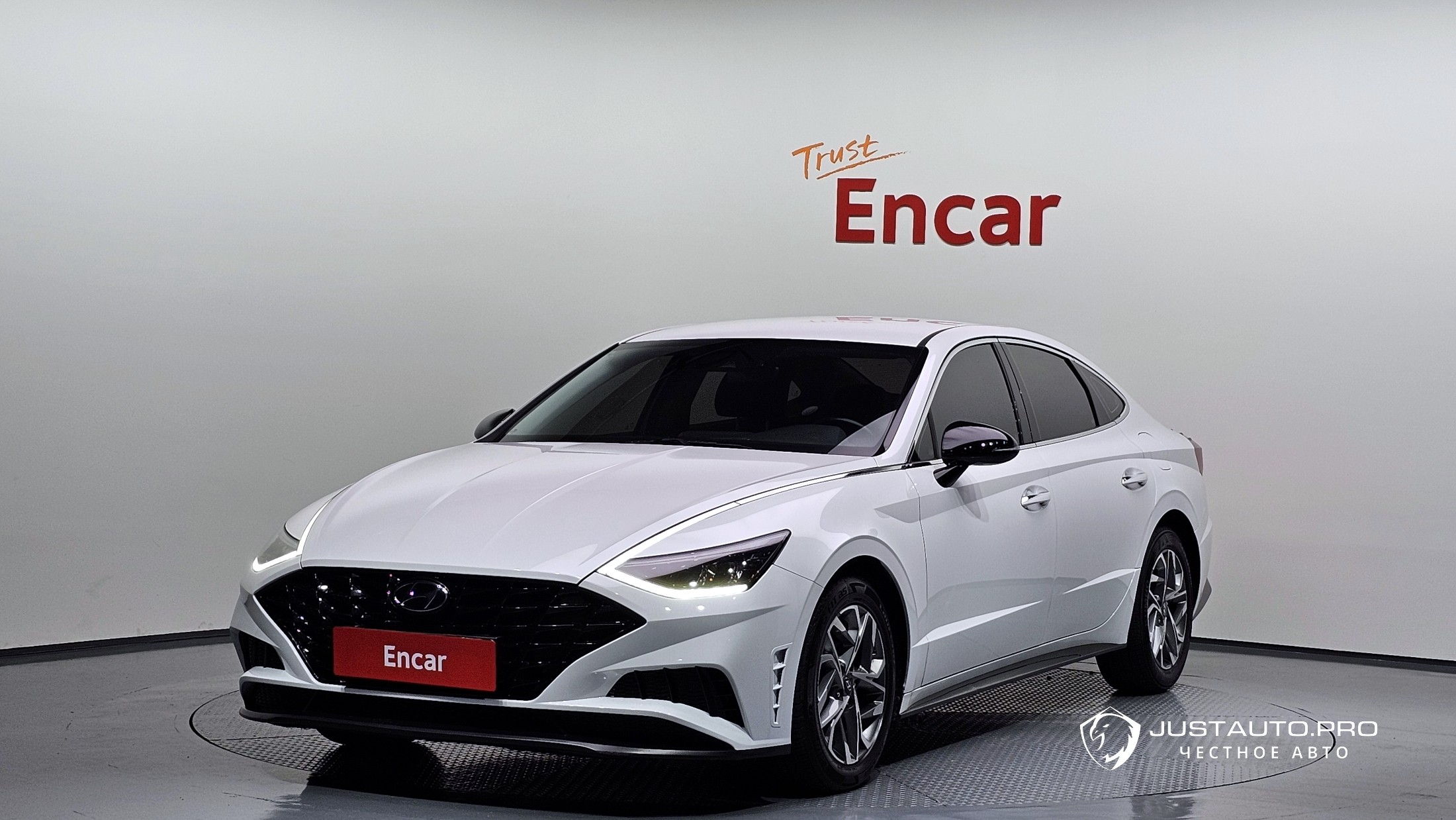 Автомобиль Hyundai Sonata