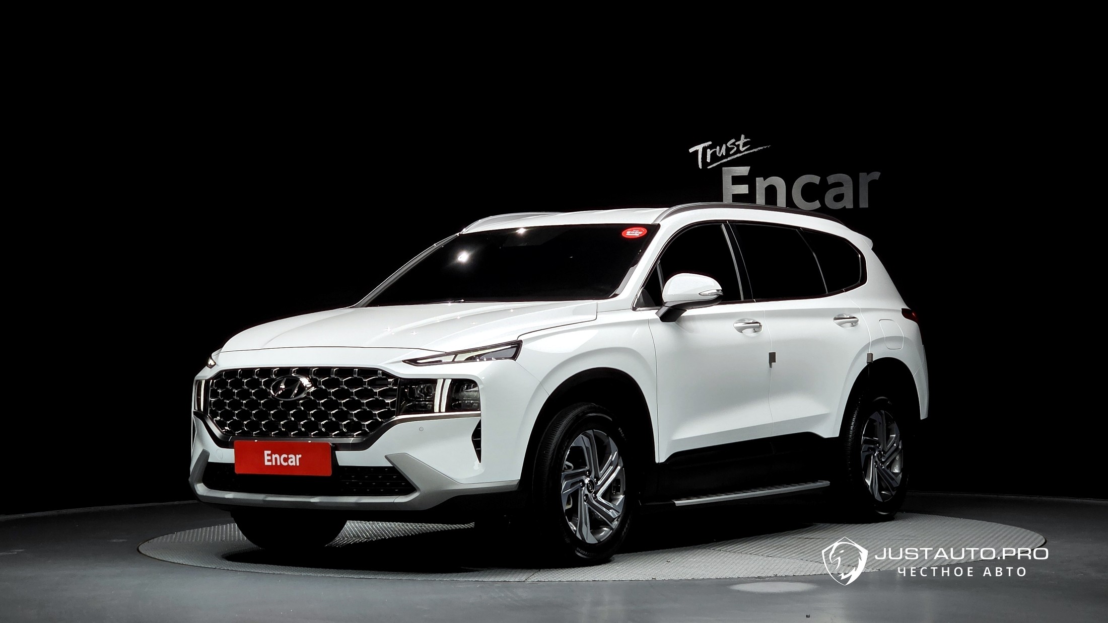 Автомобиль Hyundai Santafe