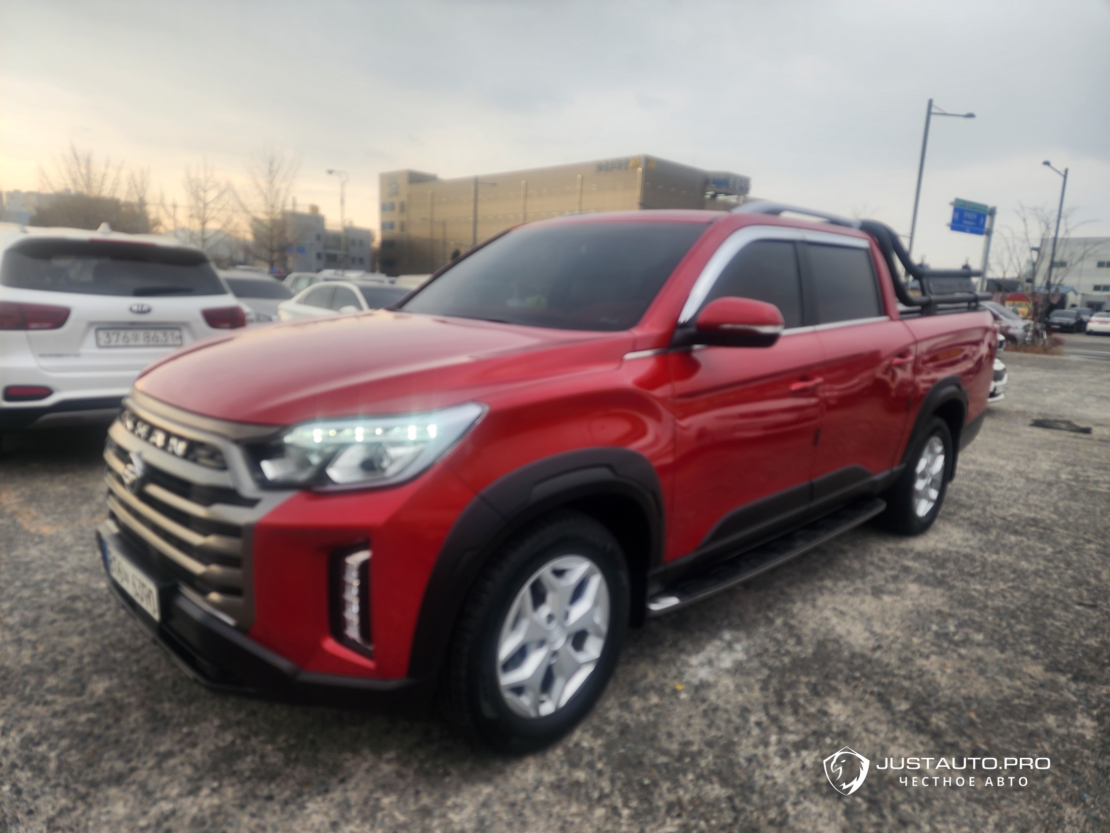 Автомобиль KG_Mobility_Ssangyong Rexton