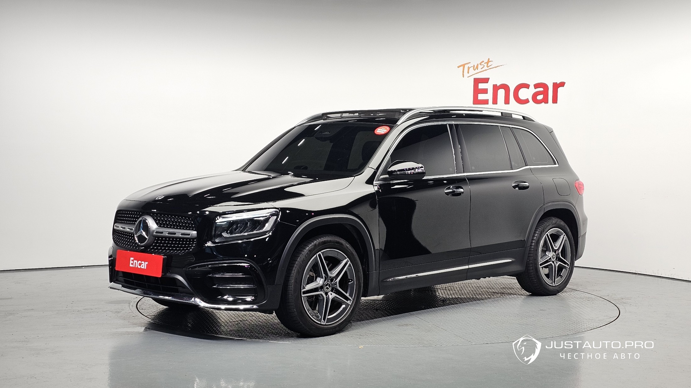 Автомобиль Mercedes-Benz GLB-Class