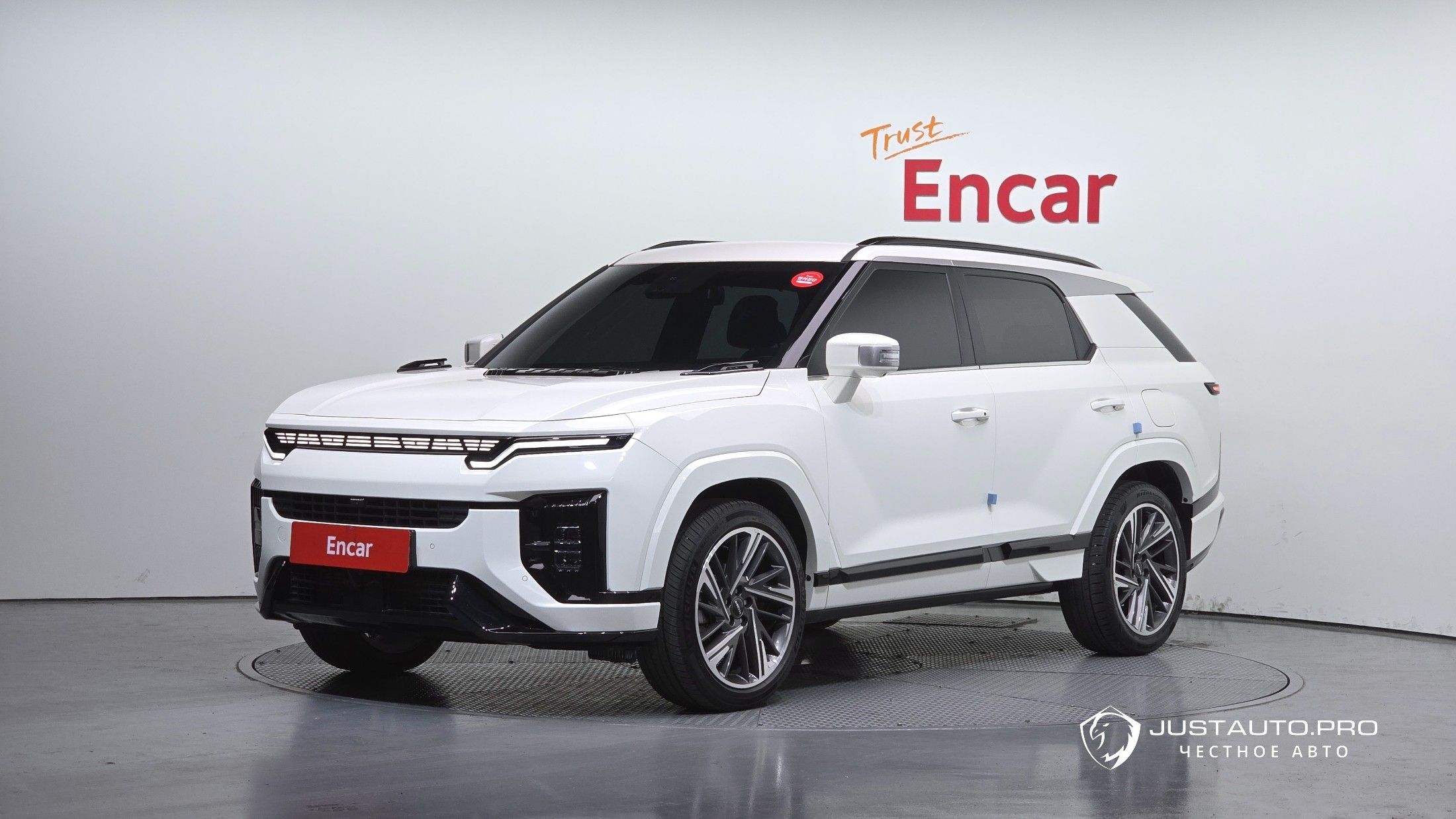 Автомобиль KG_Mobility_Ssangyong Actyon