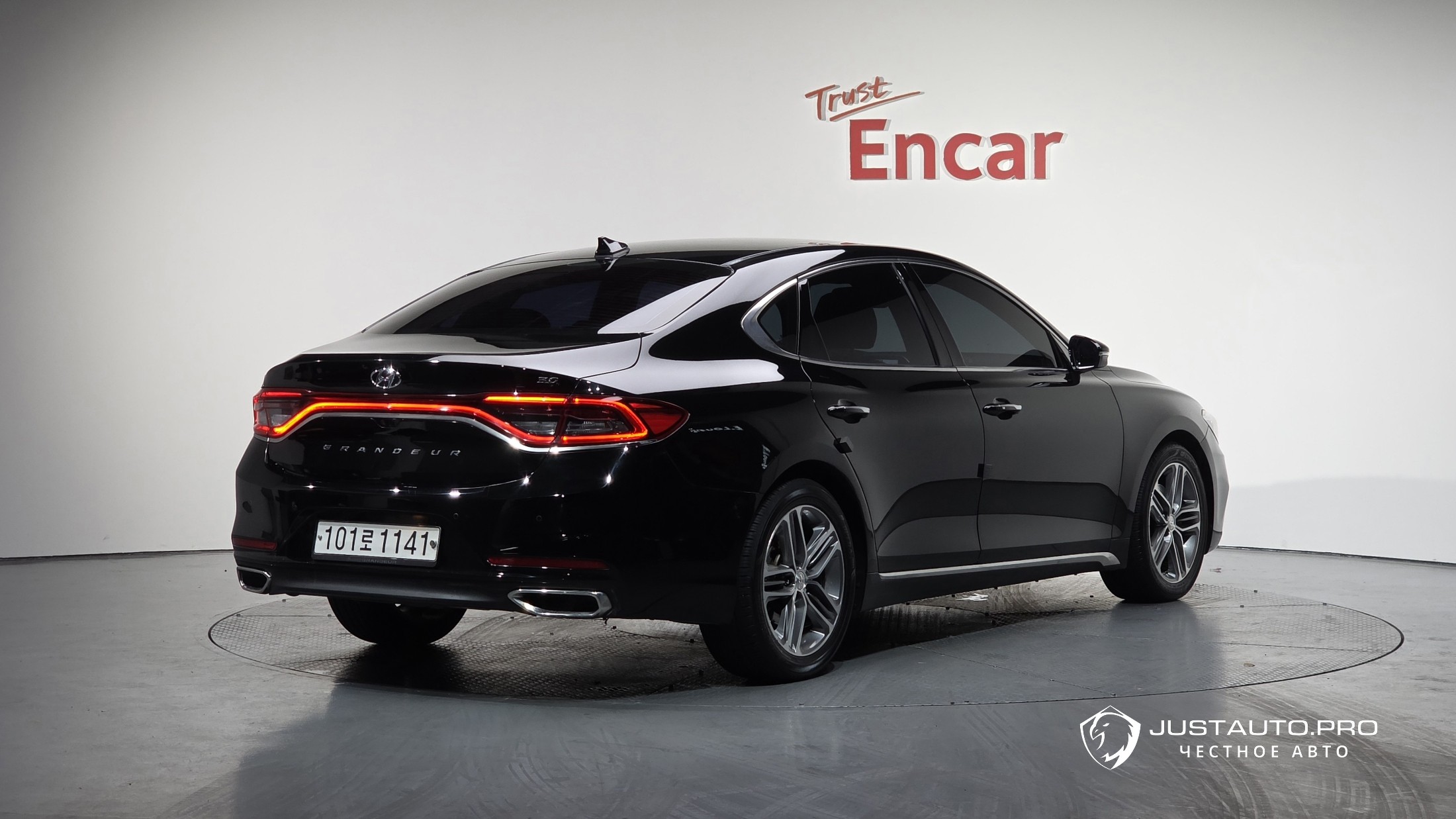 Автомобиль Hyundai Grandeur