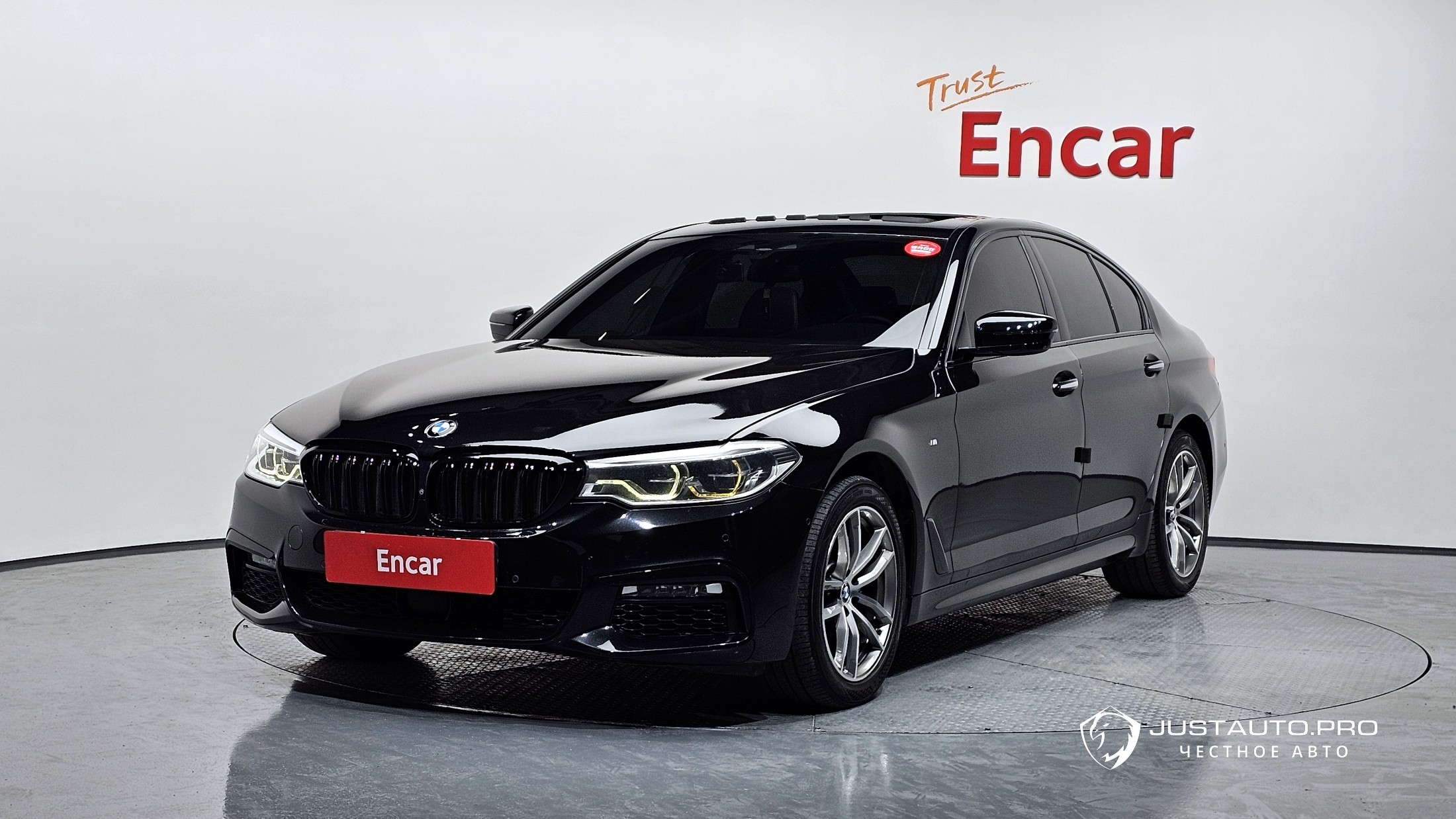 Автомобиль BMW 5-Series