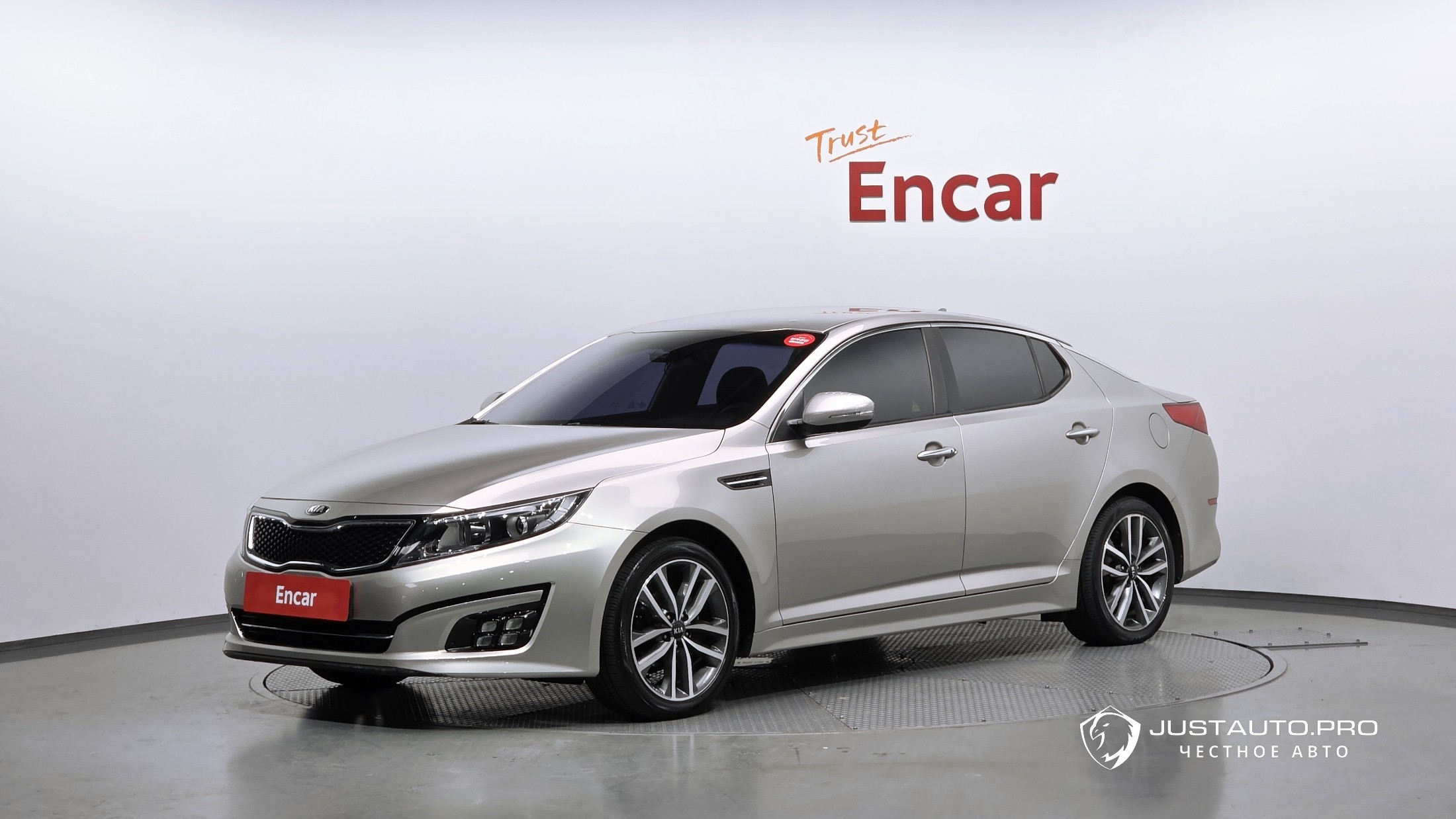 Автомобиль Kia K5