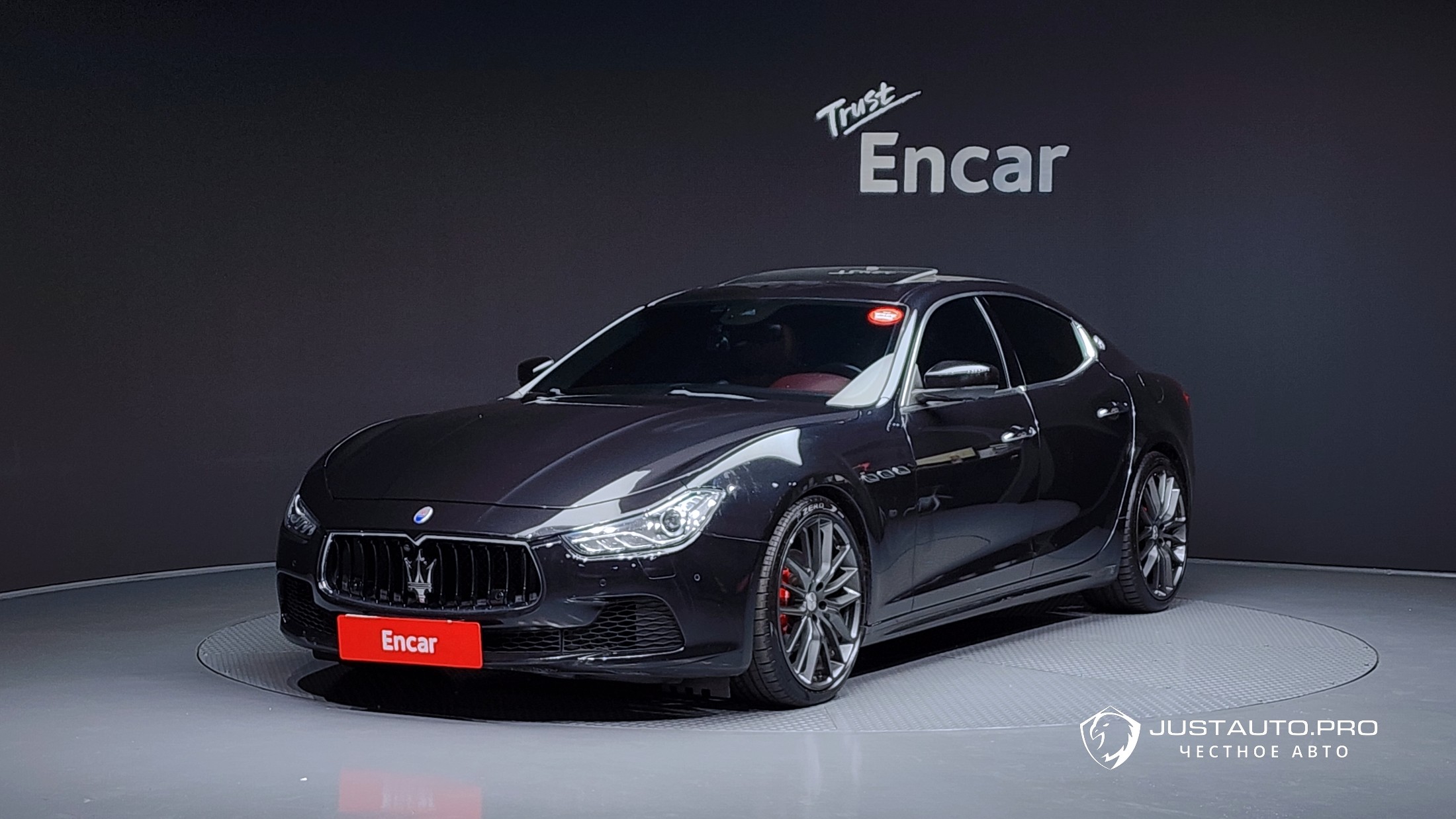 Автомобиль Maserati Ghibli