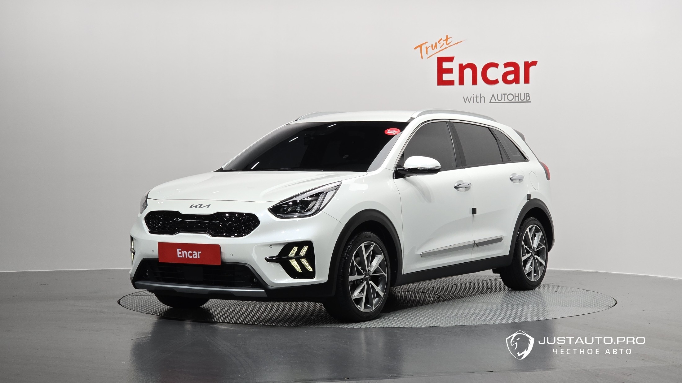 Автомобиль Kia Niro