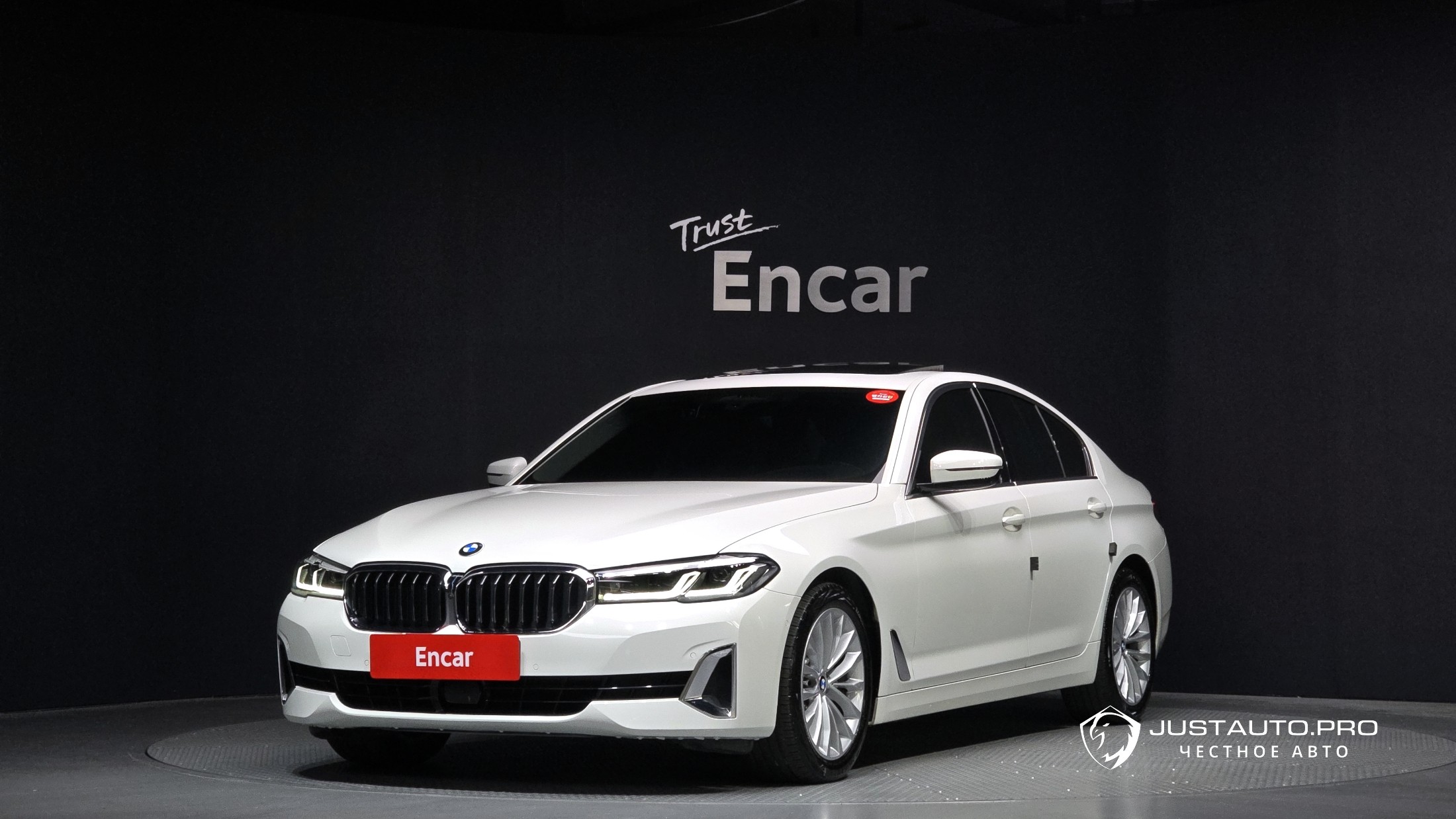 Автомобиль BMW 5-Series