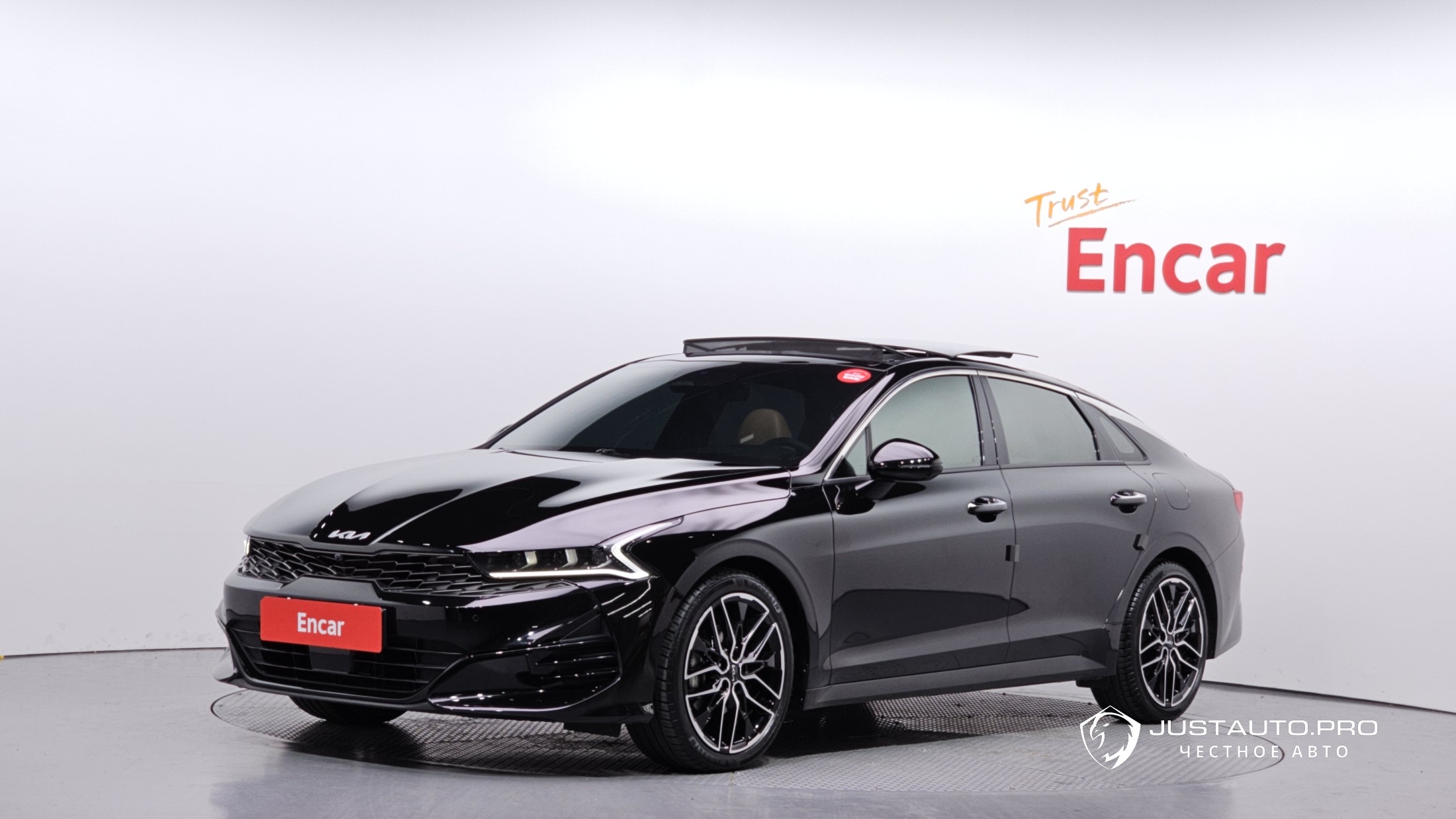 Автомобиль Kia K5