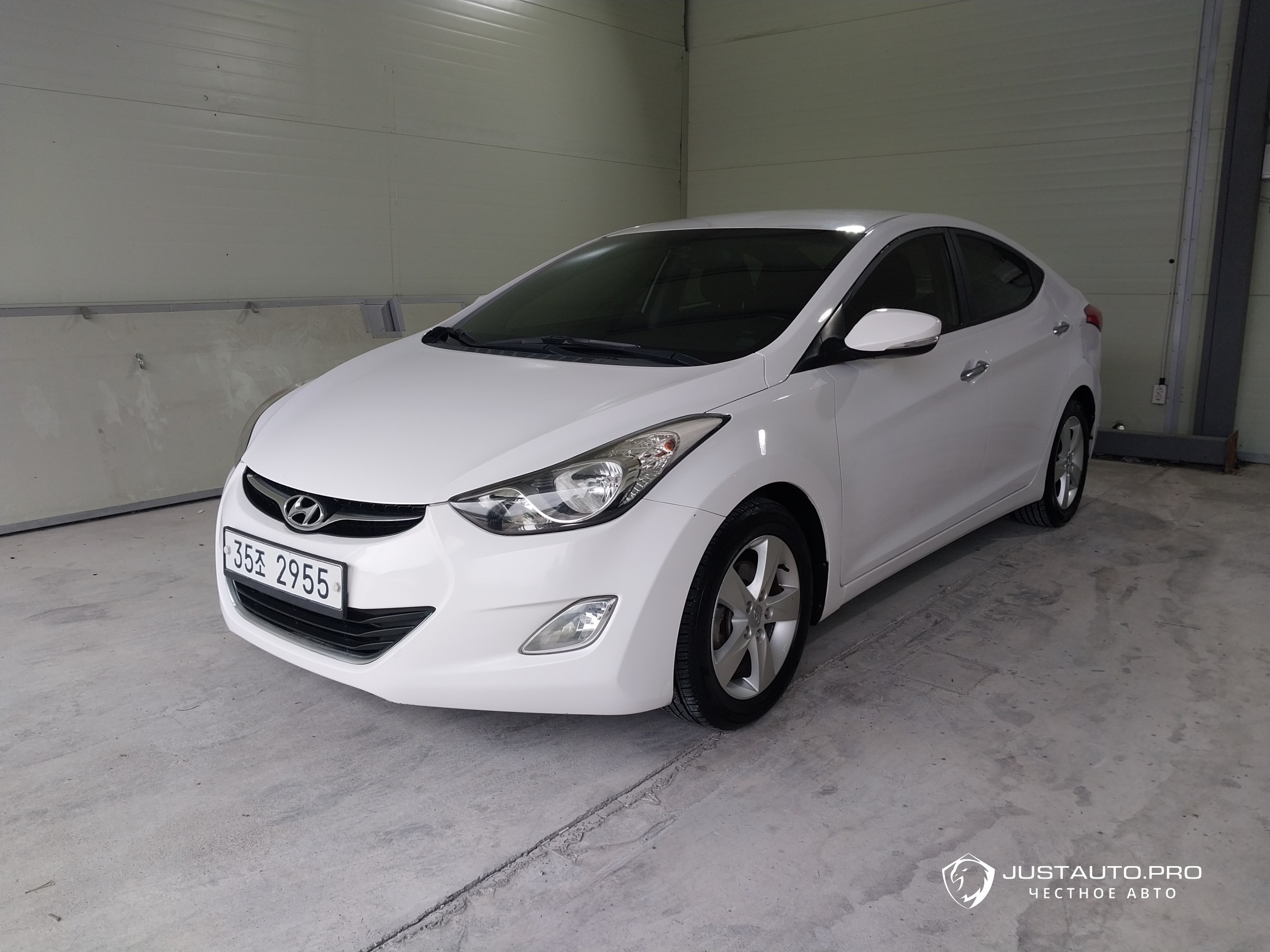 Автомобиль Hyundai AVANTE
