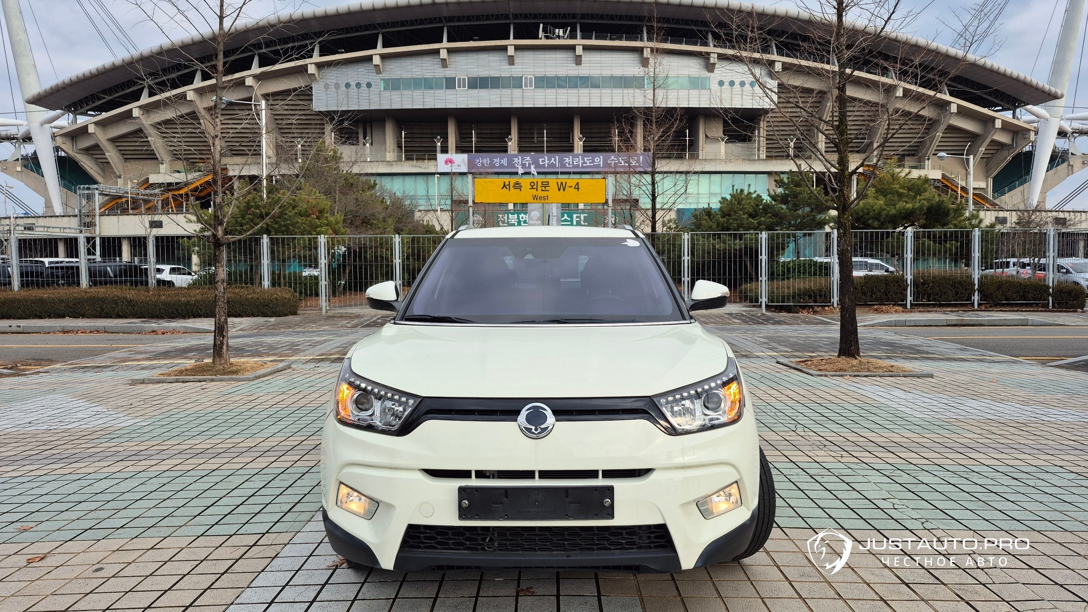 Автомобиль KG_Mobility_Ssangyong TIBOLI