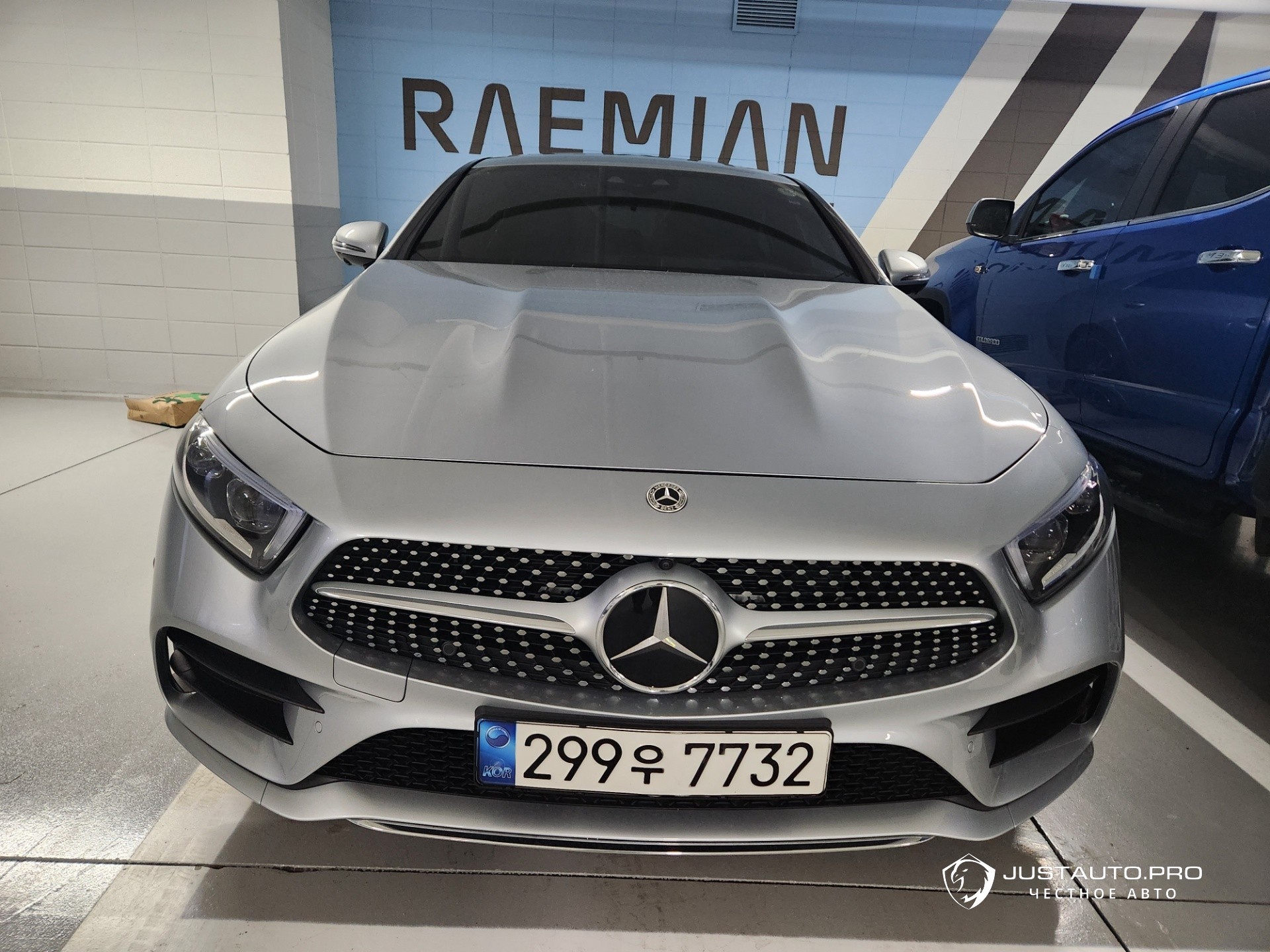 Автомобиль Mercedes-Benz CLS-Class