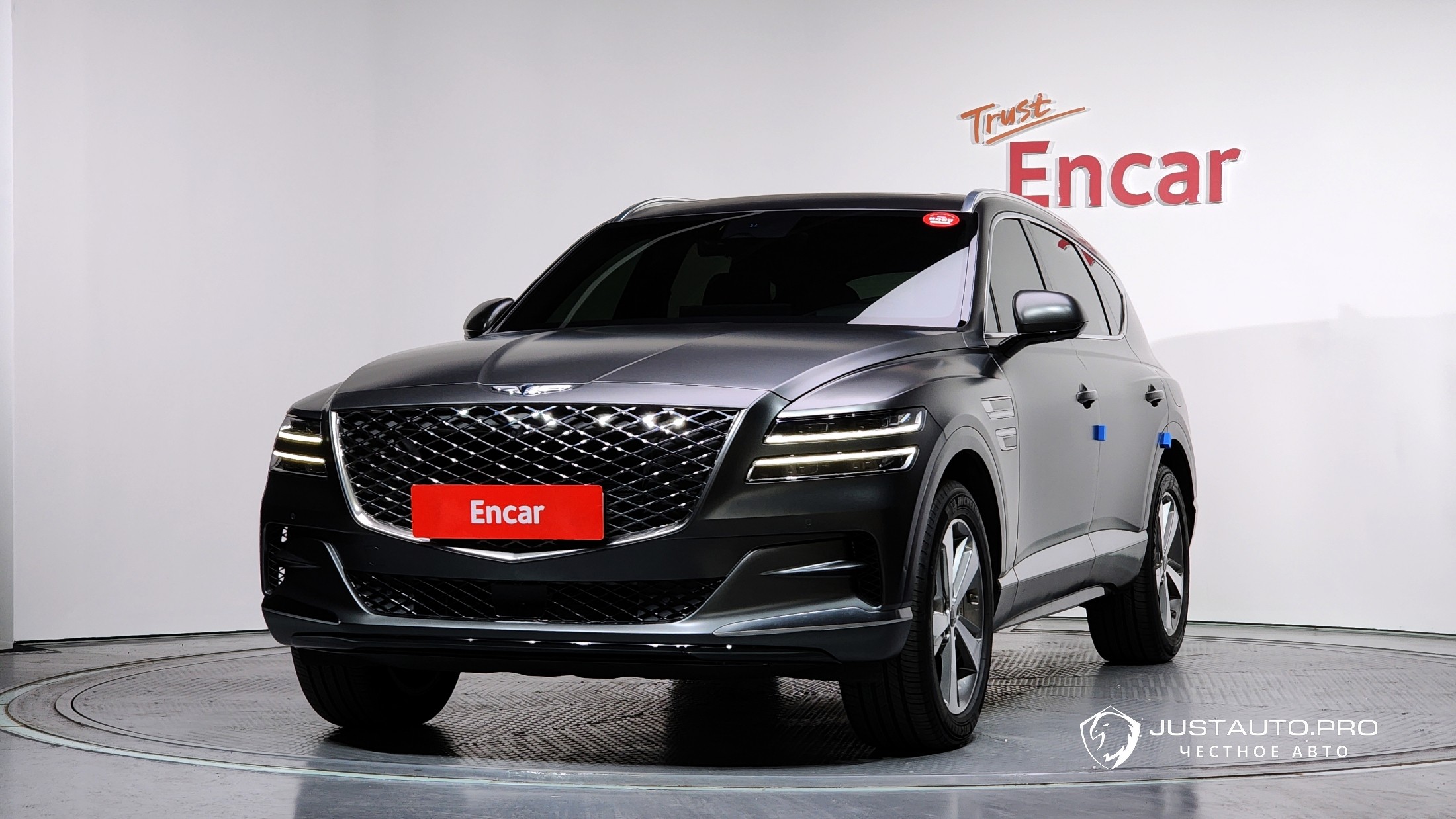 Автомобиль Genesis GV80