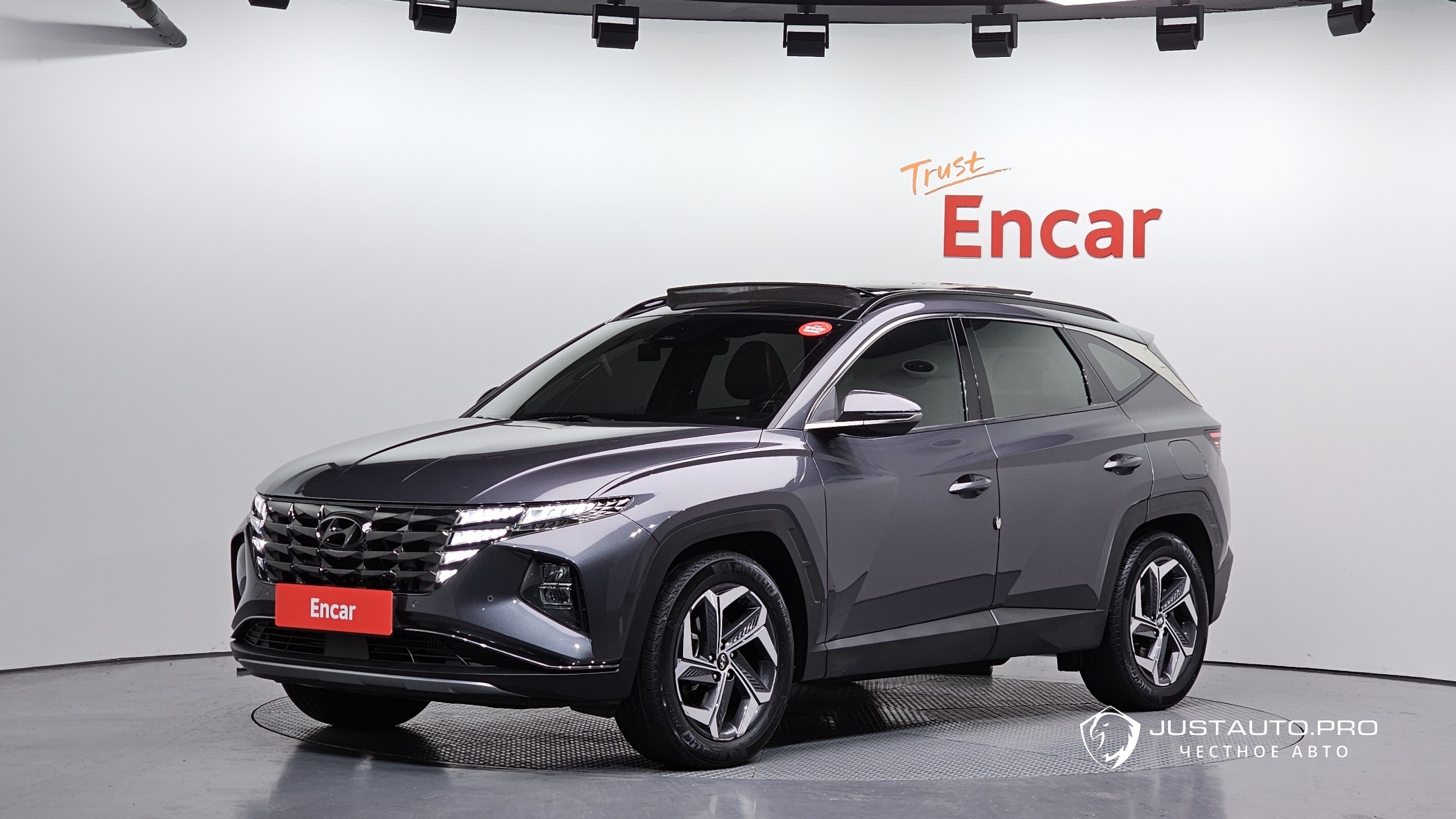Автомобиль Hyundai Tucson
