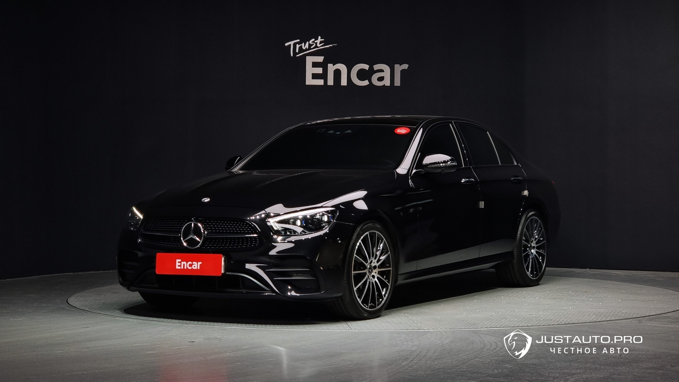 Автомобиль Mercedes-Benz E-Class