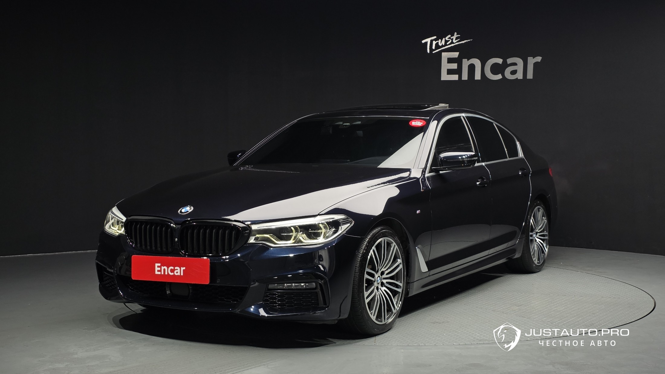 Автомобиль BMW 5-Series