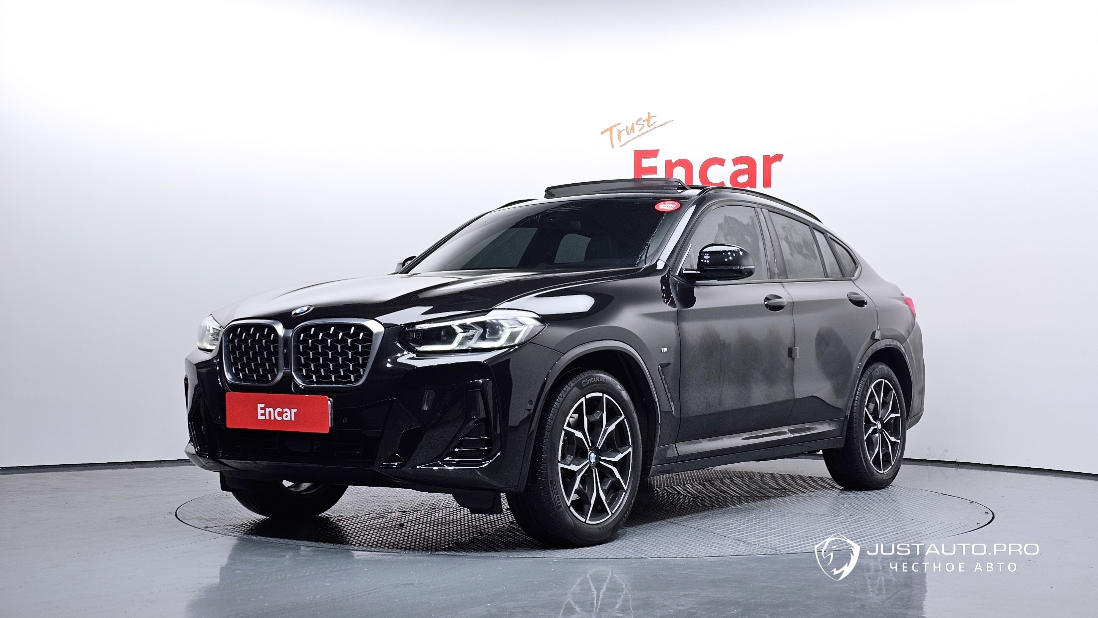 Автомобиль BMW X4