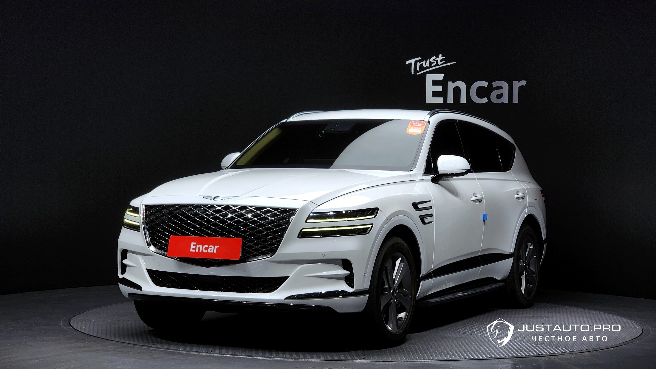 Автомобиль Genesis GV80