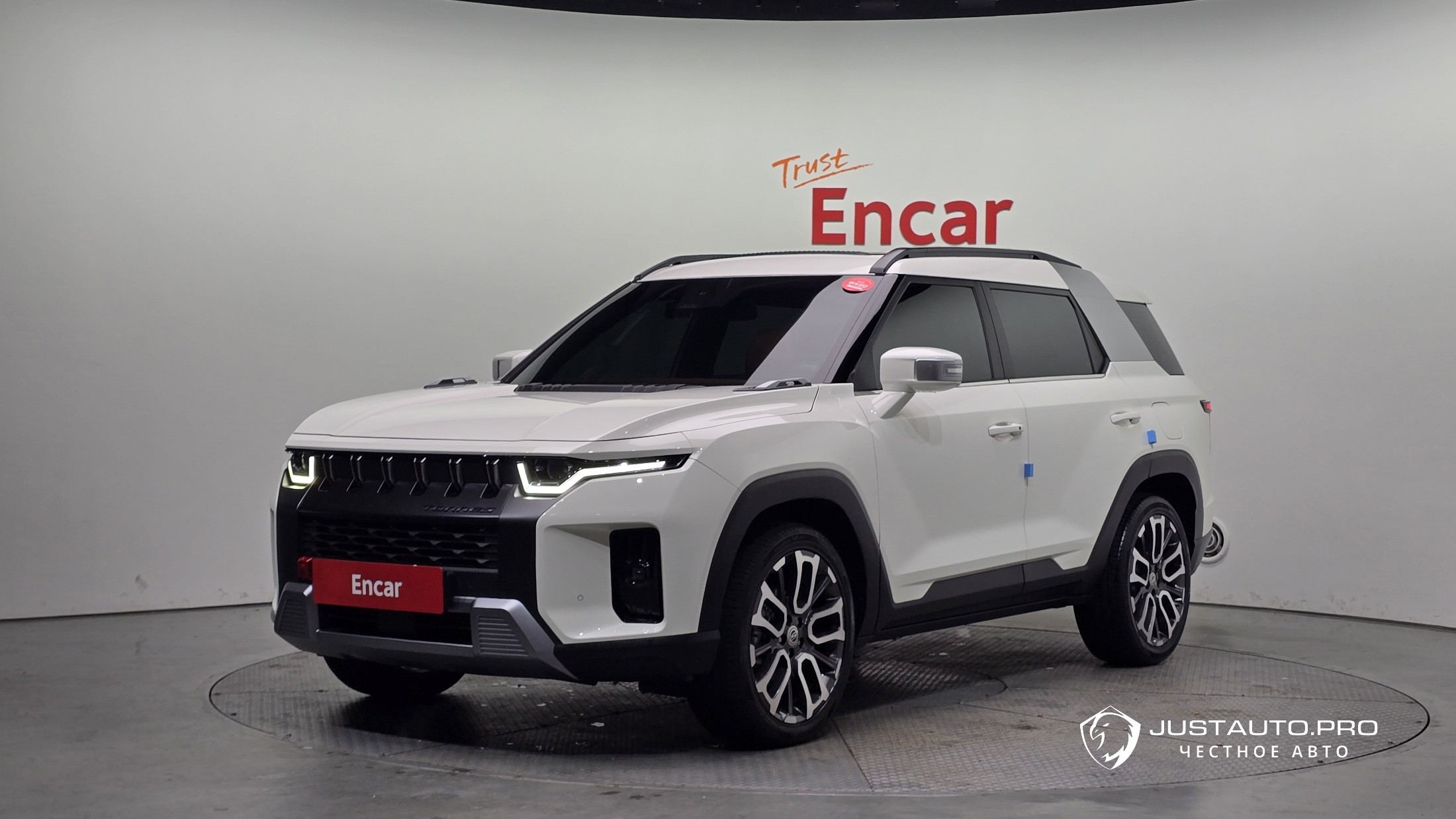 Автомобиль KG_Mobility_Ssangyong Torres