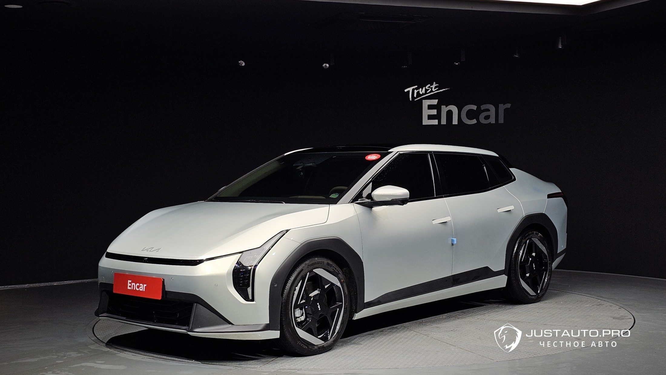 Автомобиль Kia EV4