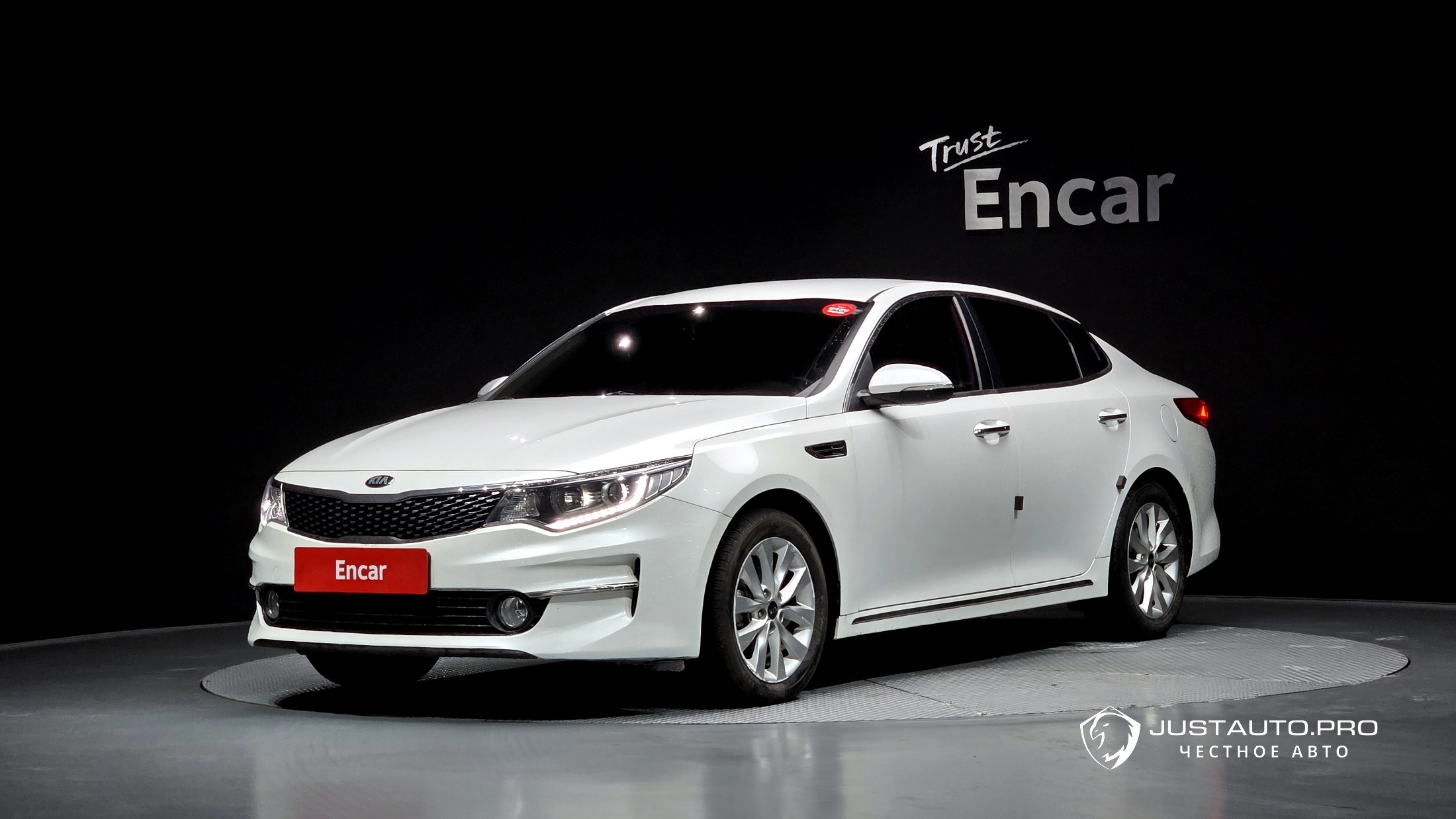 Автомобиль Kia K5