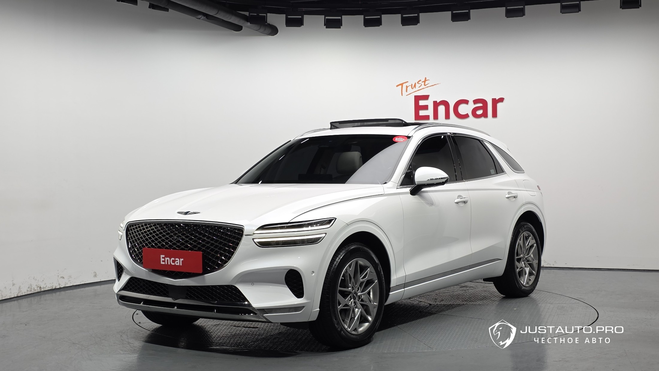 Автомобиль Genesis GV70