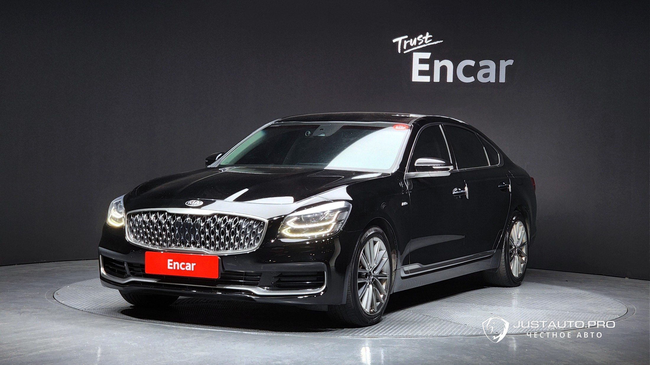 Автомобиль Kia K9