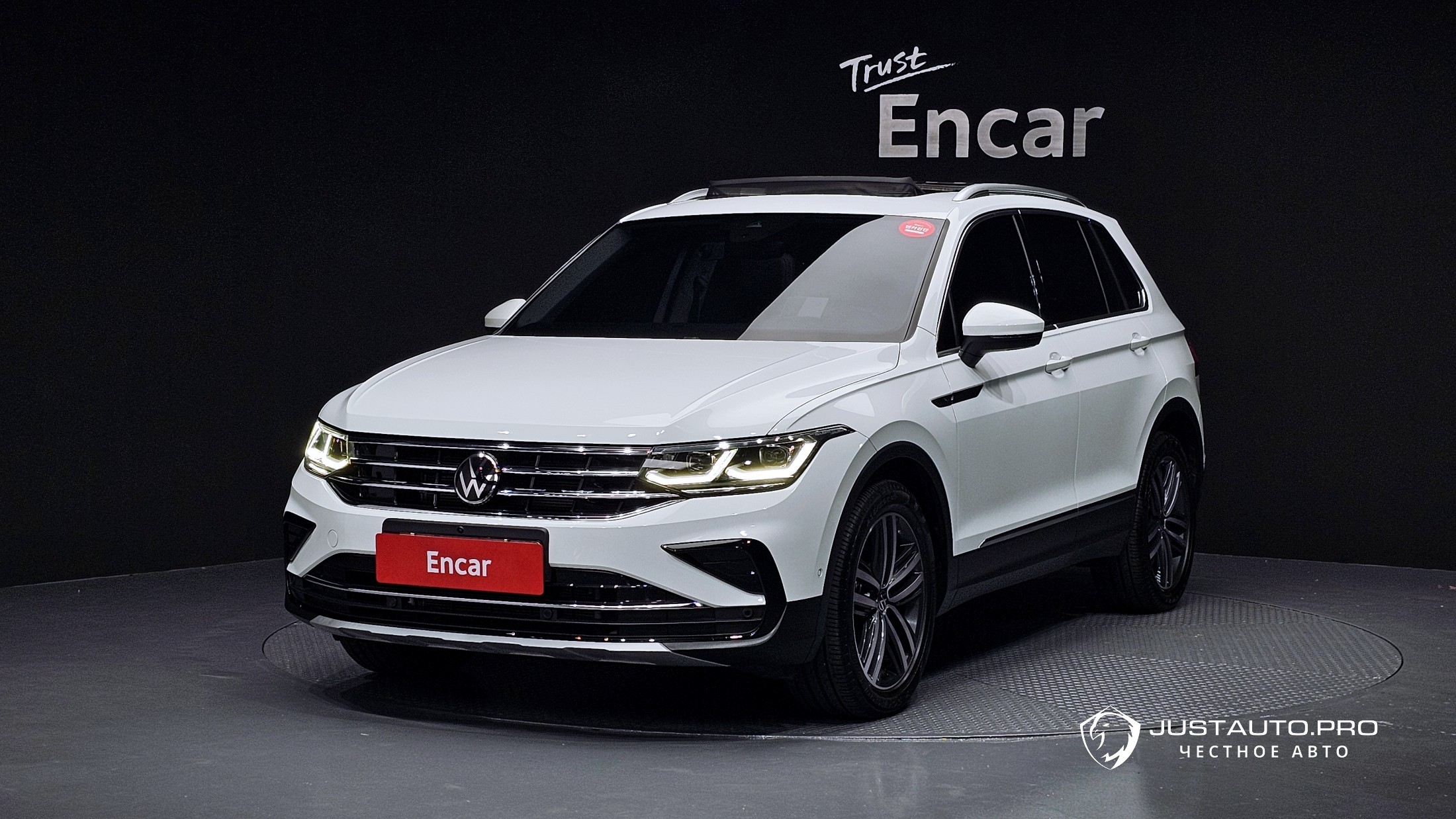 Автомобиль Volkswagen Tiguan