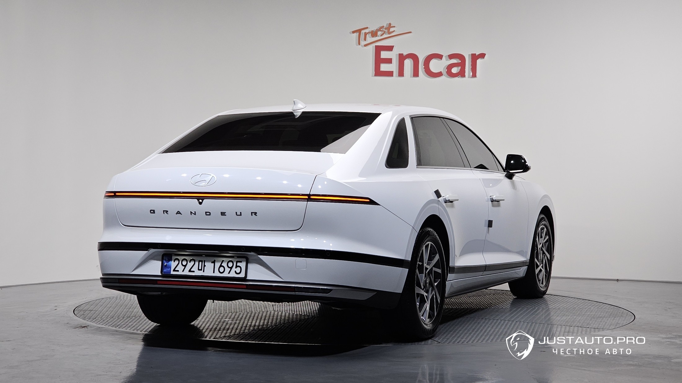 Автомобиль Hyundai Grandeur