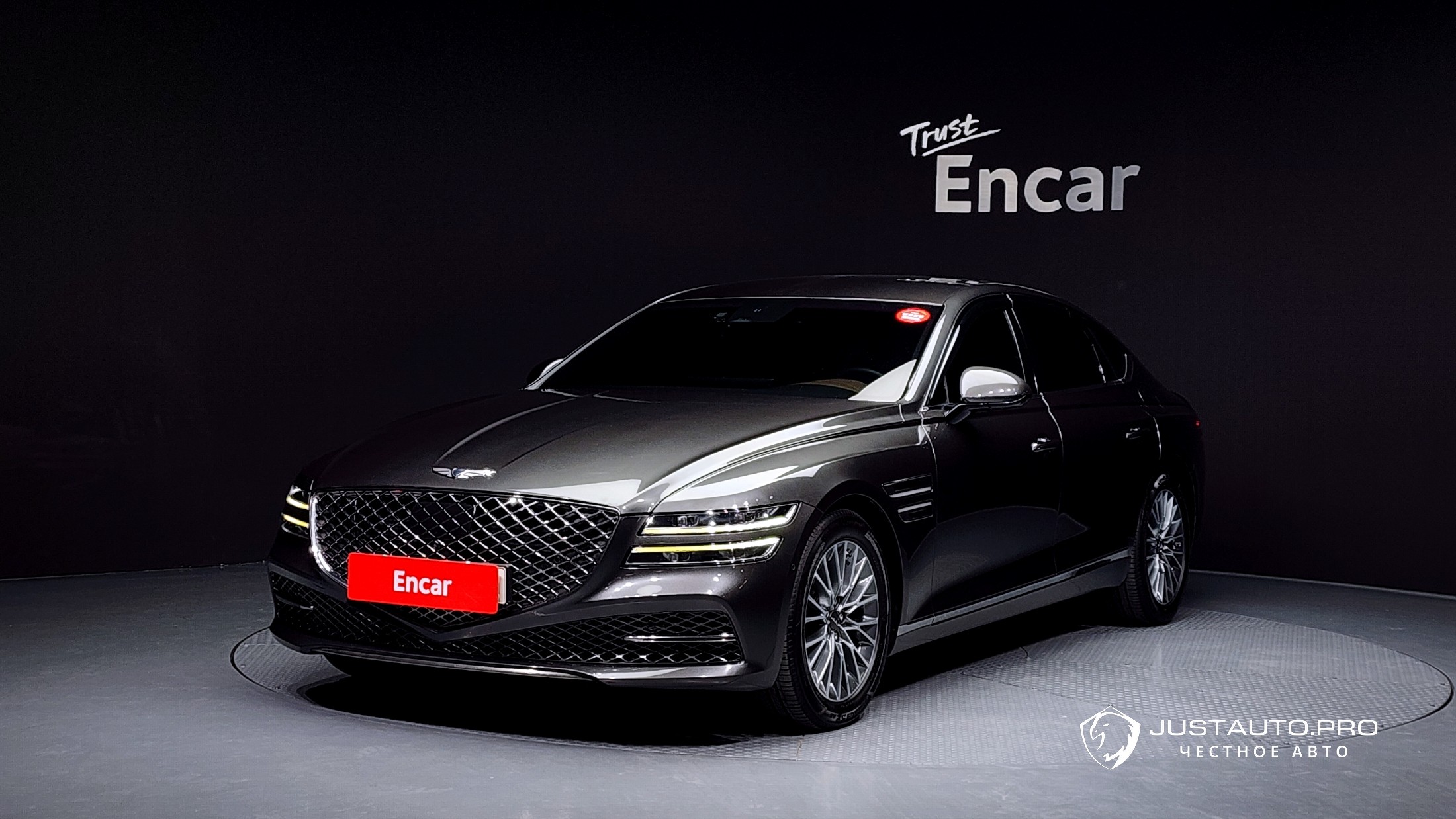 Автомобиль Genesis G80