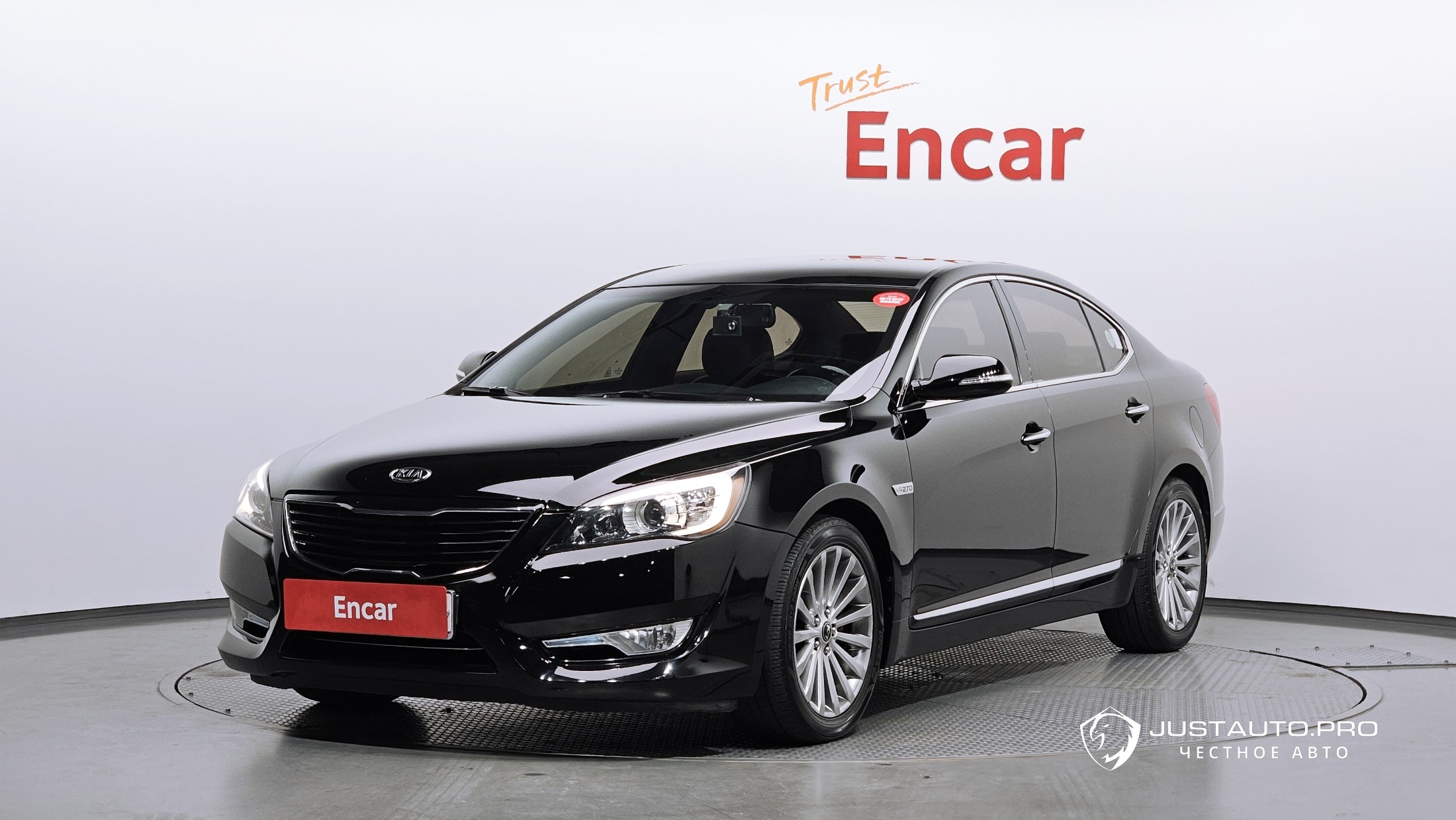 Автомобиль Kia K7