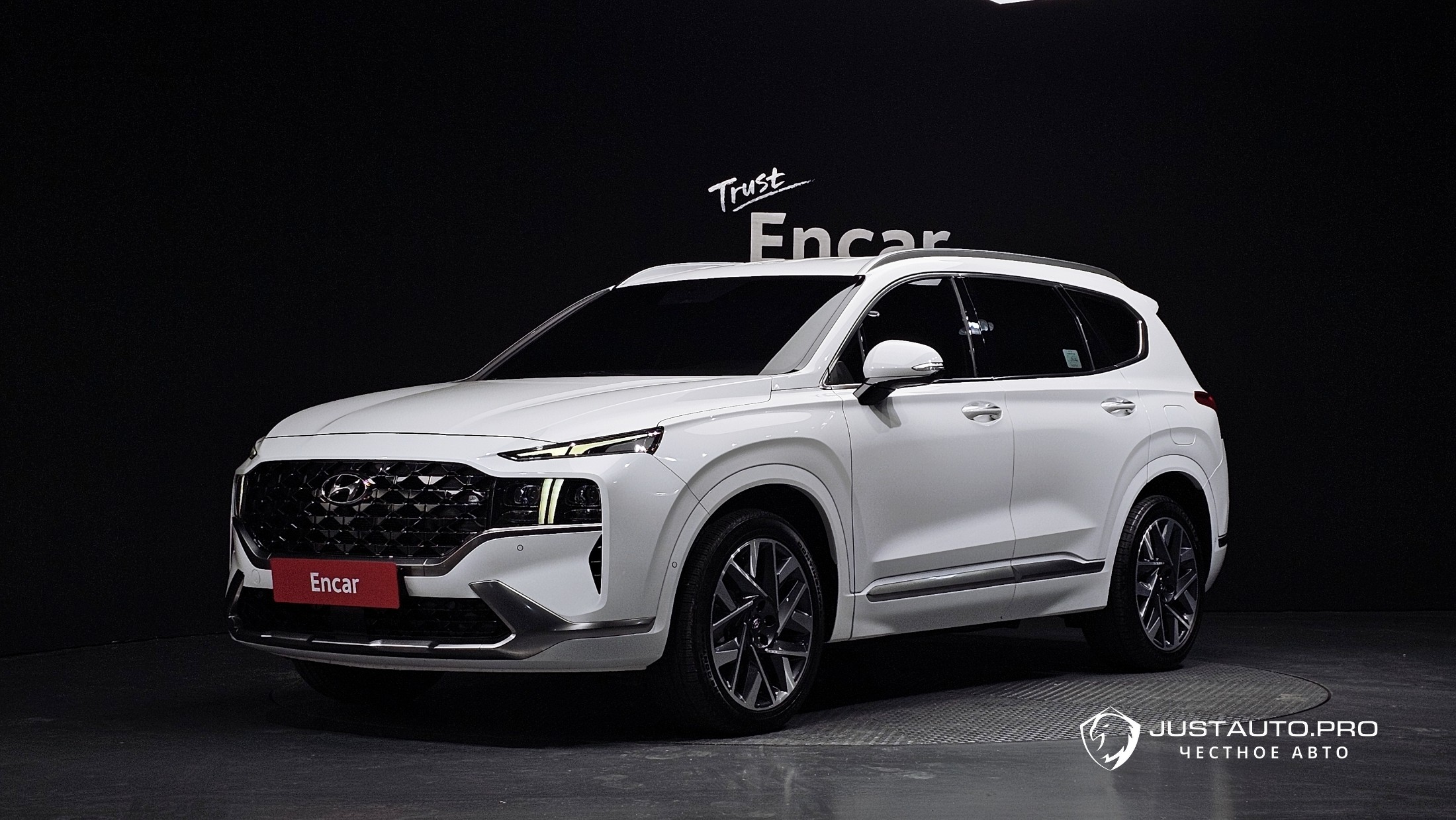 Автомобиль Hyundai Santafe