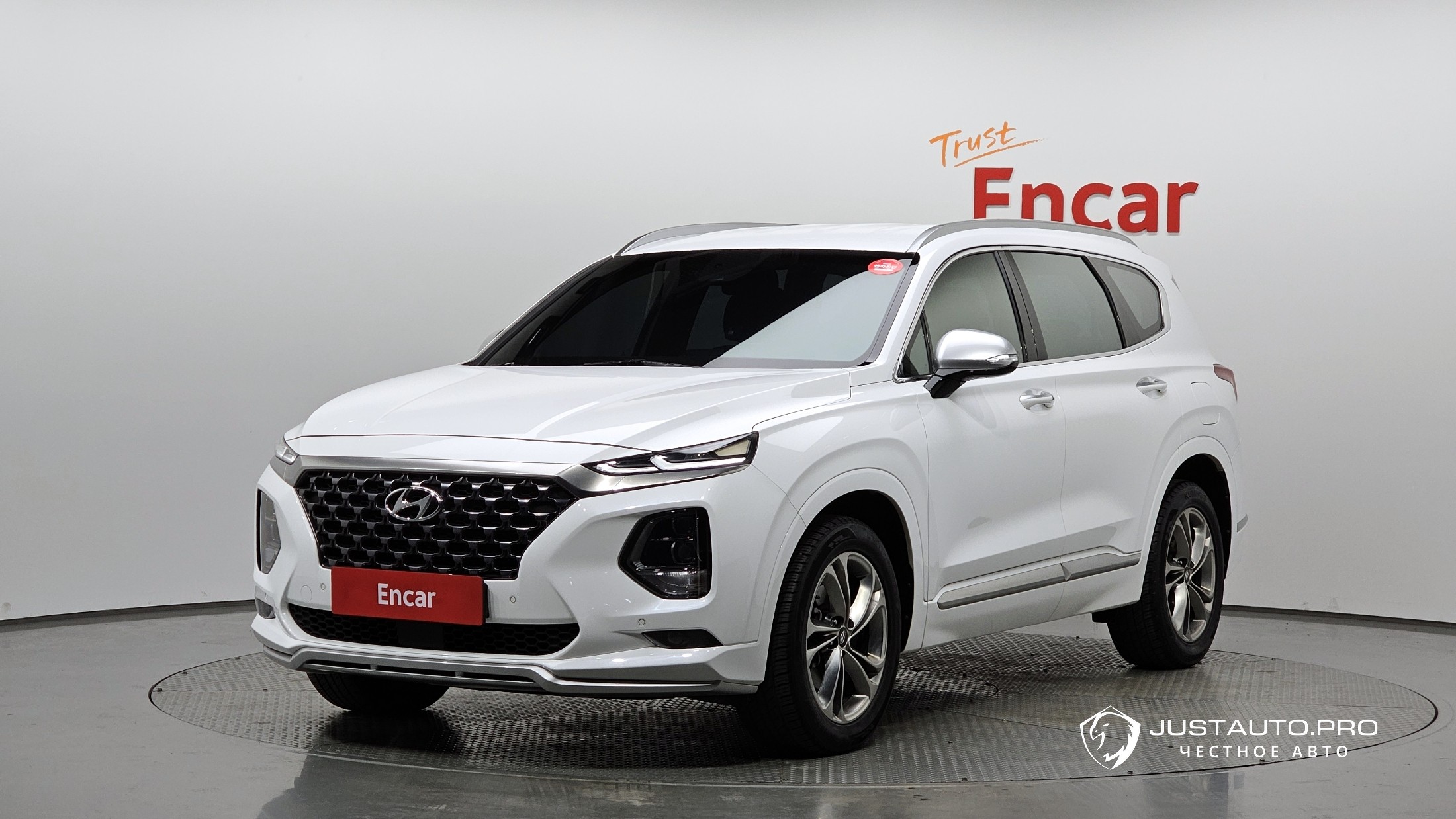 Автомобиль Hyundai Santafe