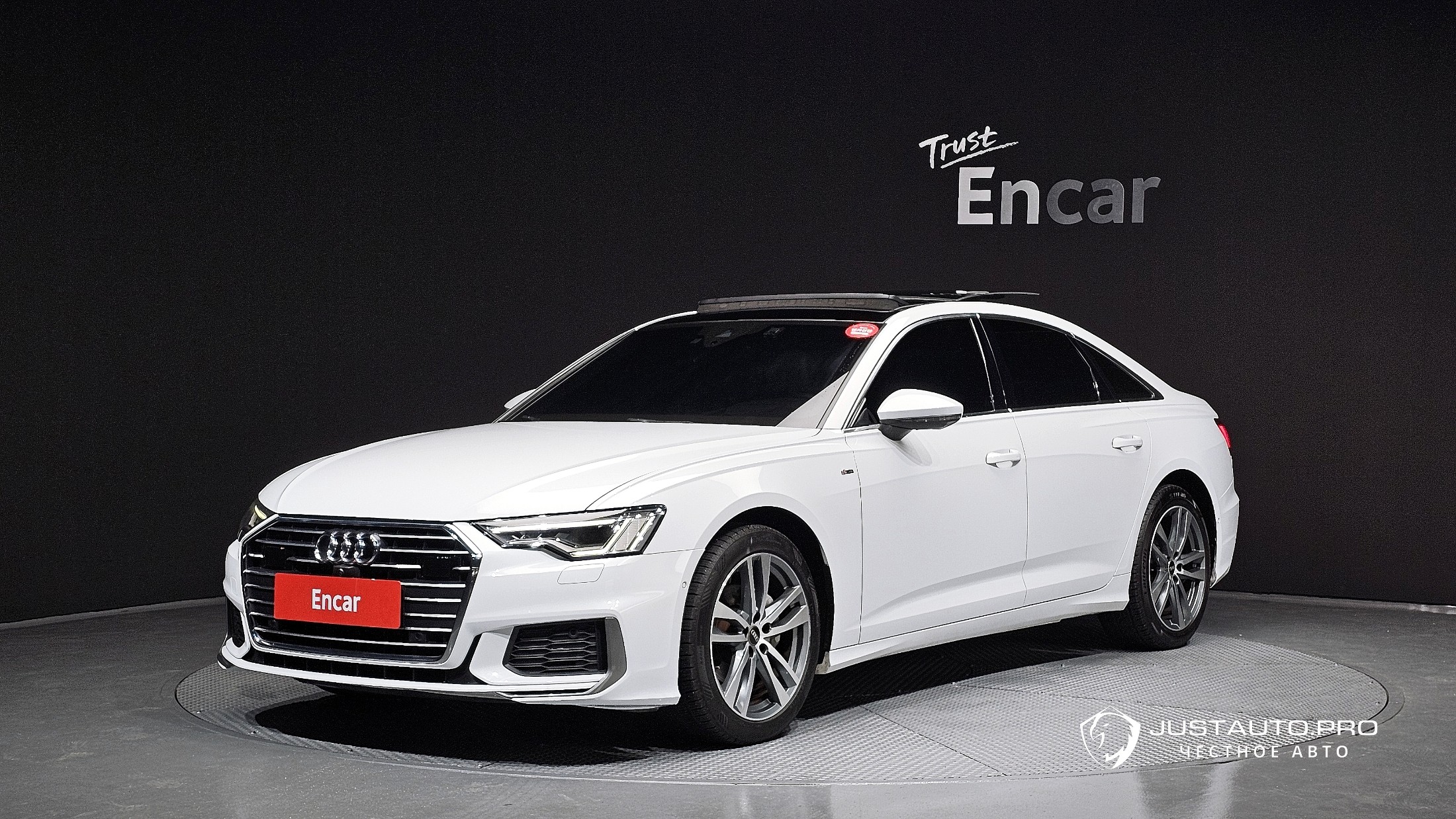 Автомобиль Audi A6