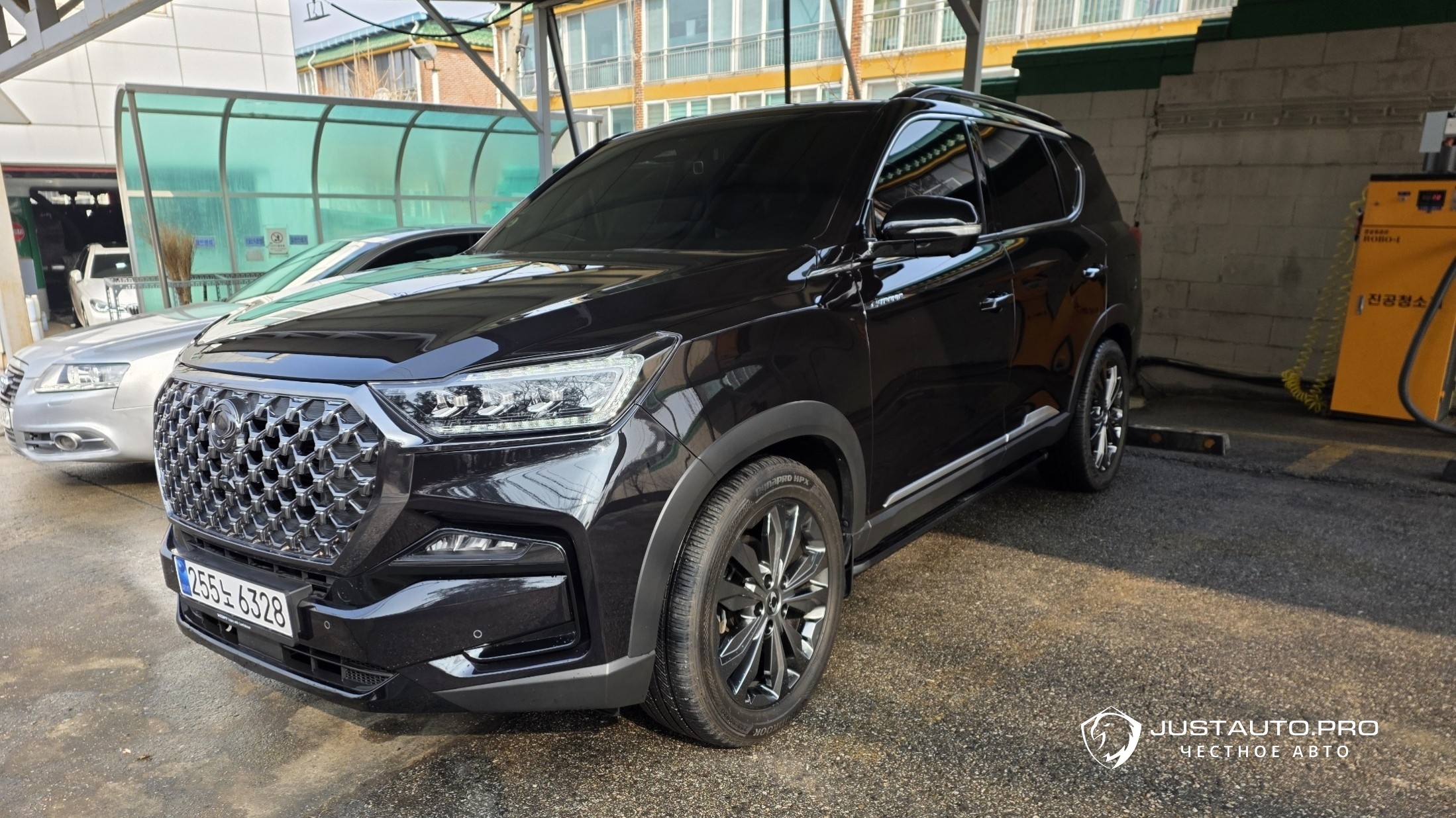 Автомобиль KG_Mobility_Ssangyong Rexton