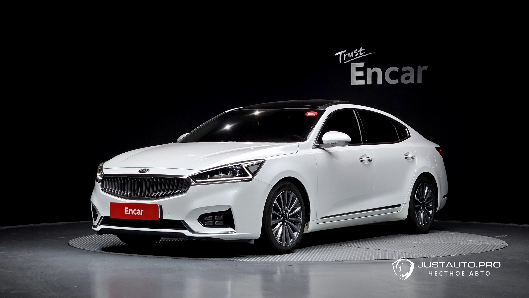 Автомобиль Kia K7