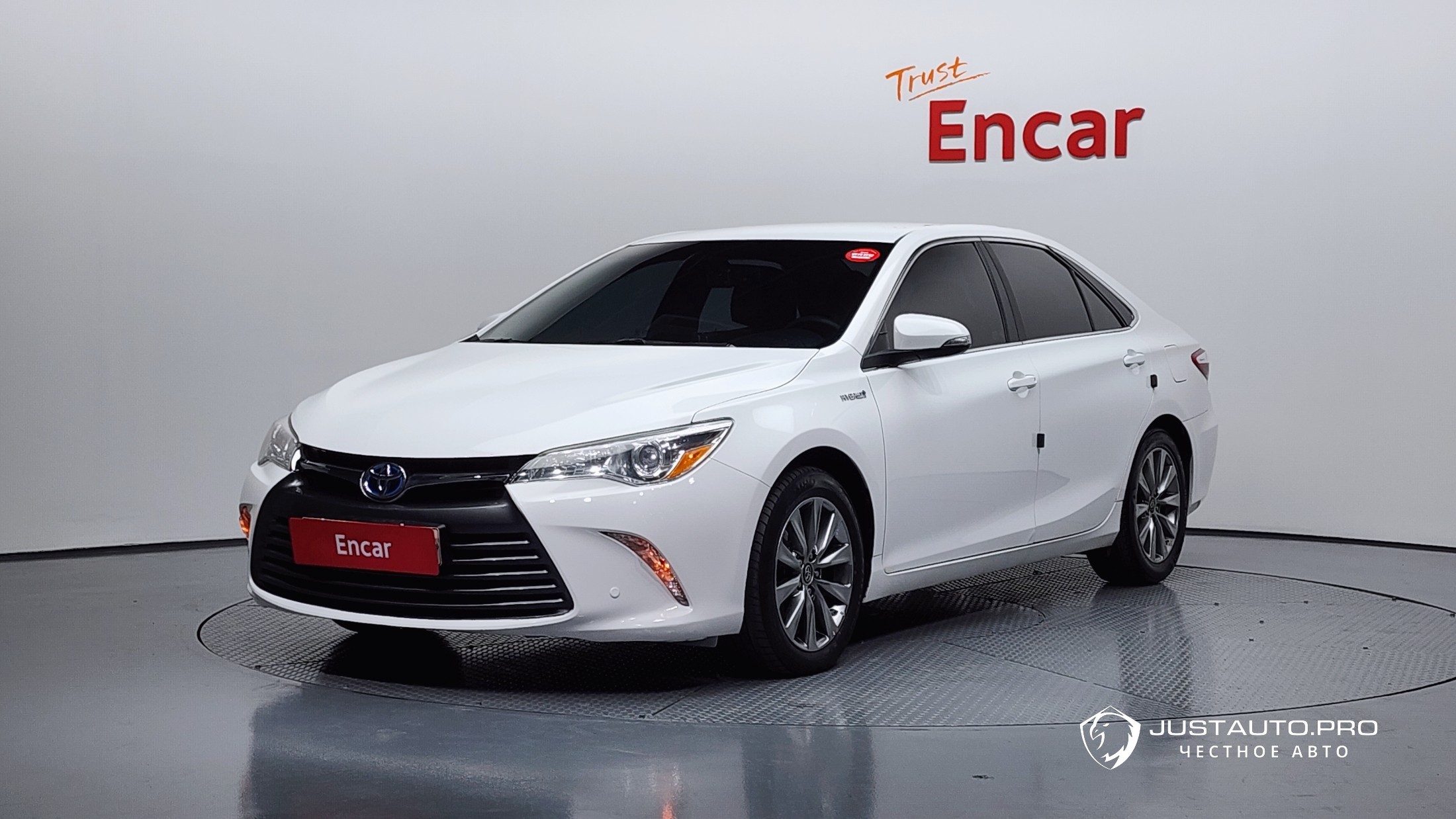 Автомобиль Toyota Camry