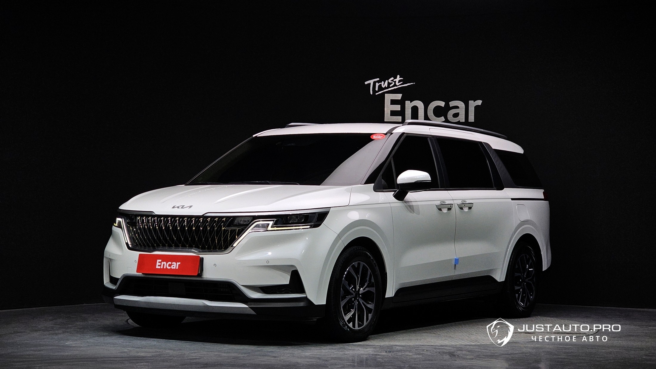 Автомобиль Kia Canival