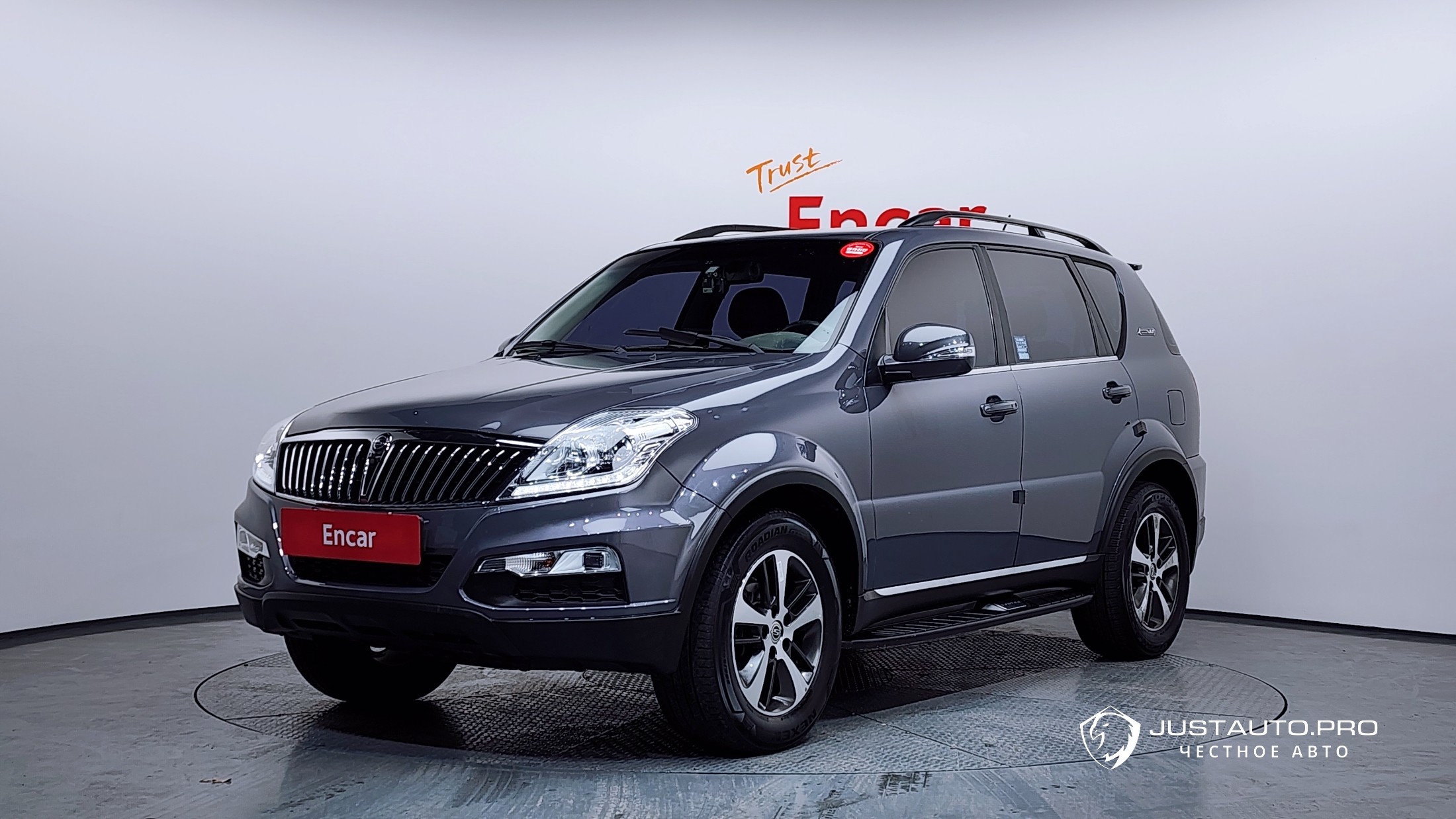 Автомобиль KG_Mobility_Ssangyong Rexton