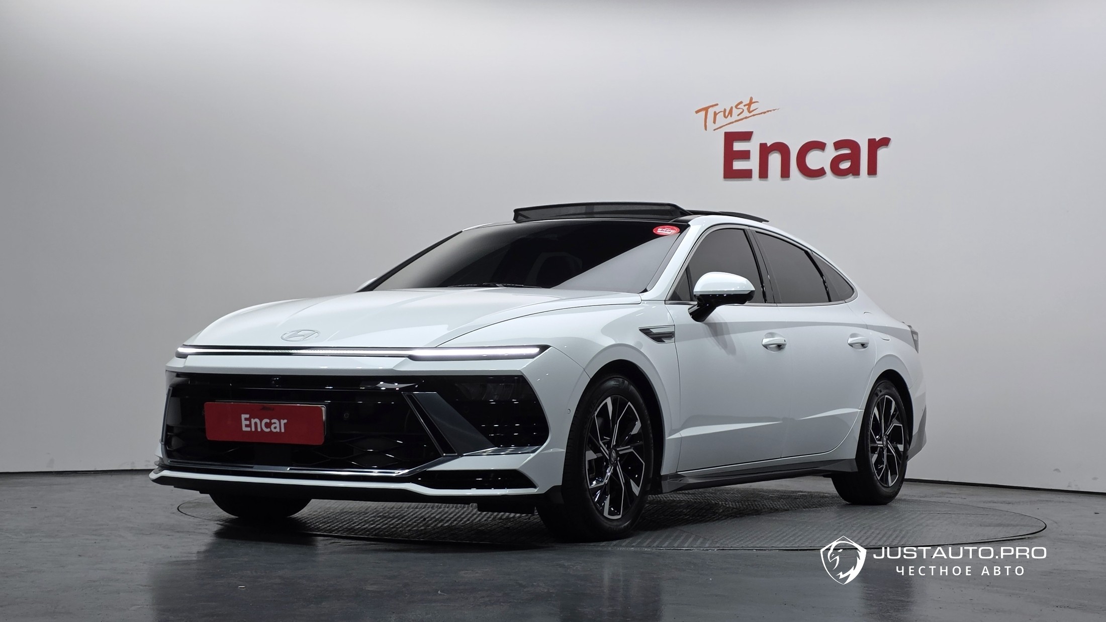 Автомобиль Hyundai Sonata