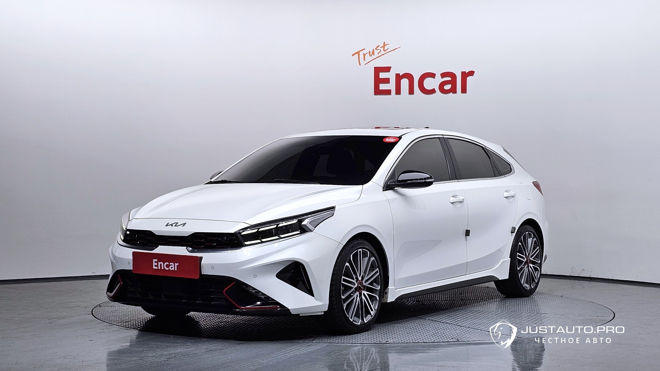 Автомобиль Kia K3