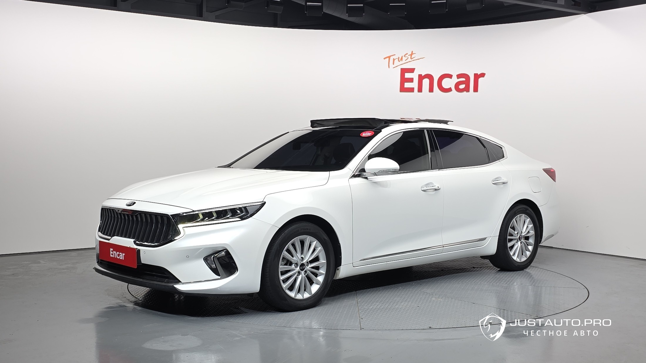 Автомобиль Kia K7