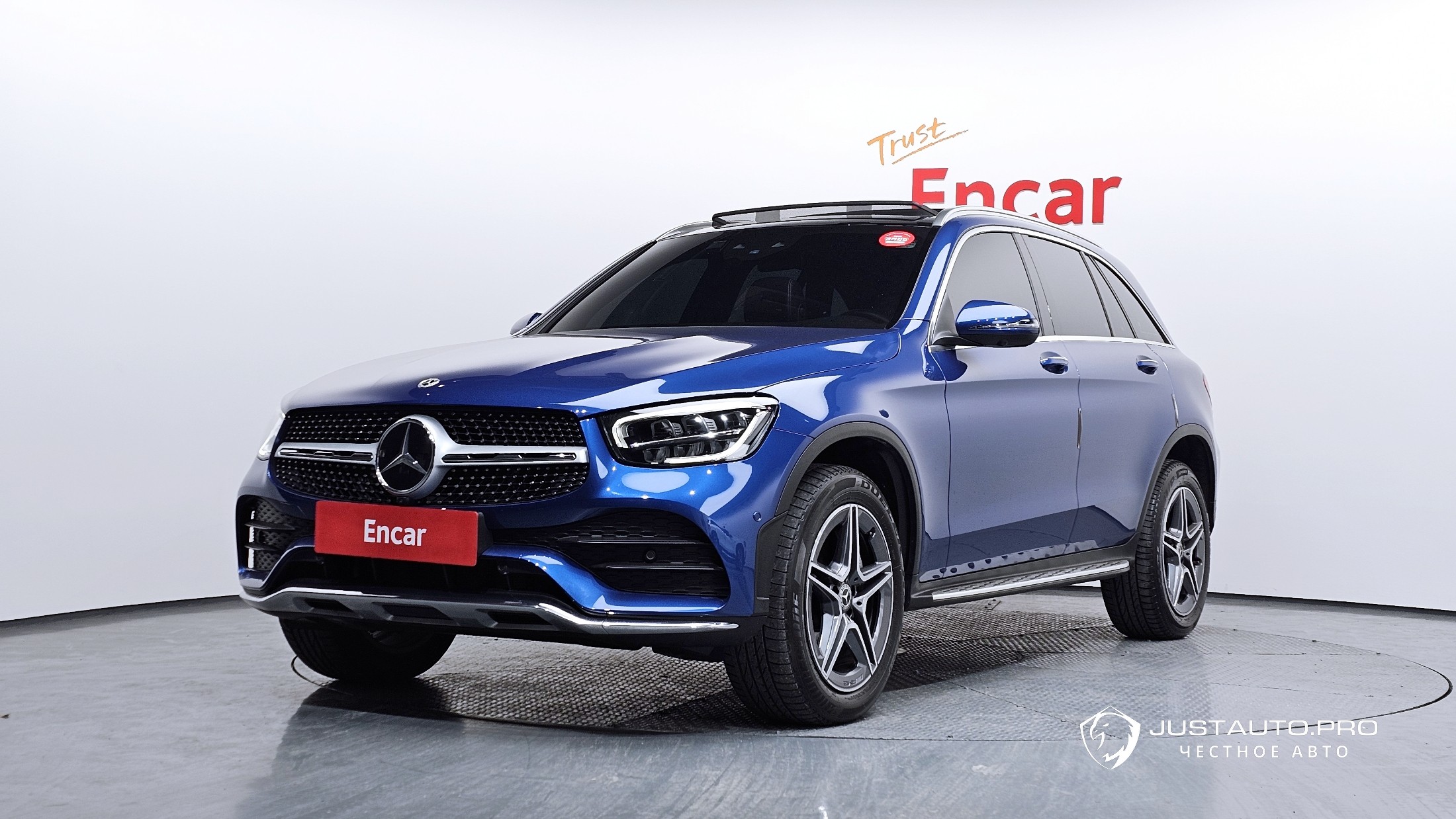 Автомобиль Mercedes-Benz GLC-Class