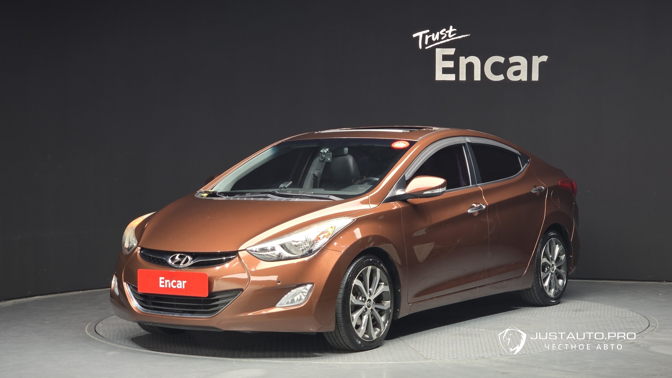 Автомобиль Hyundai AVANTE