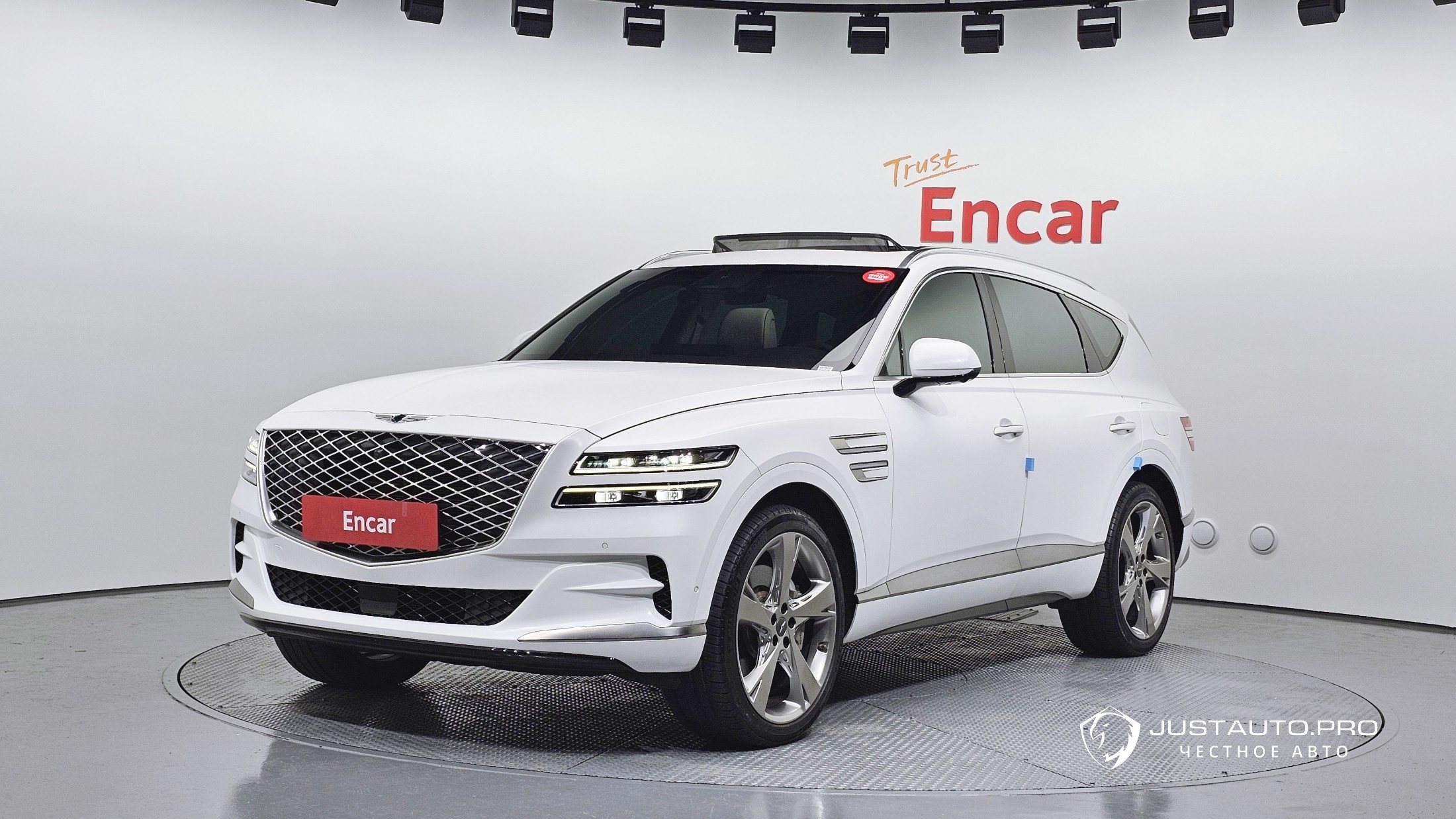 Автомобиль Genesis GV80