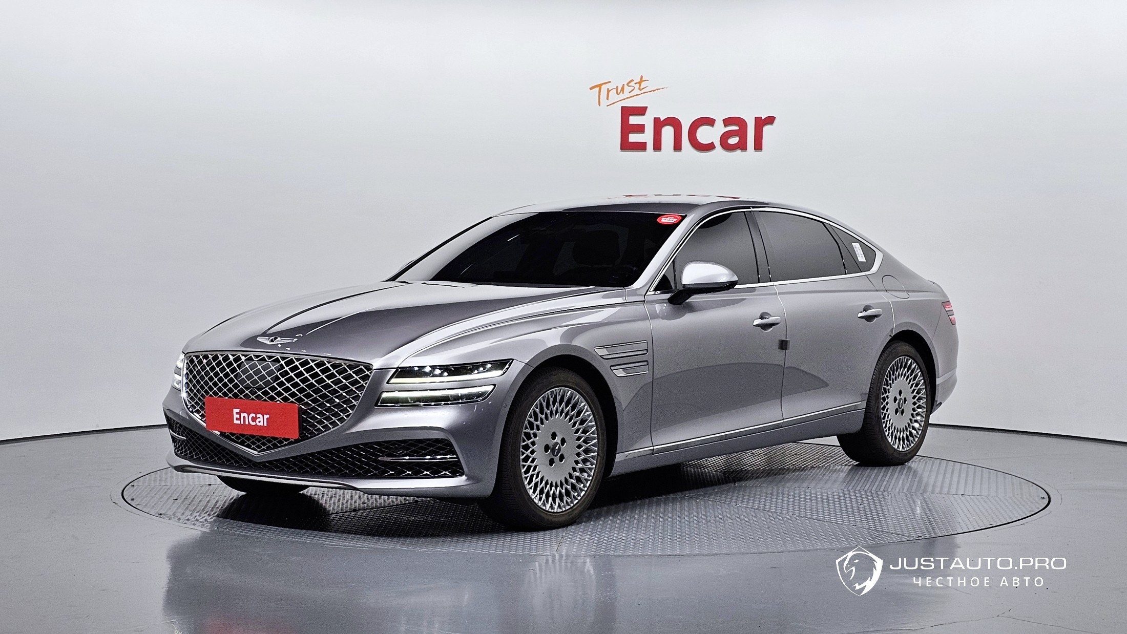 Автомобиль Genesis G80