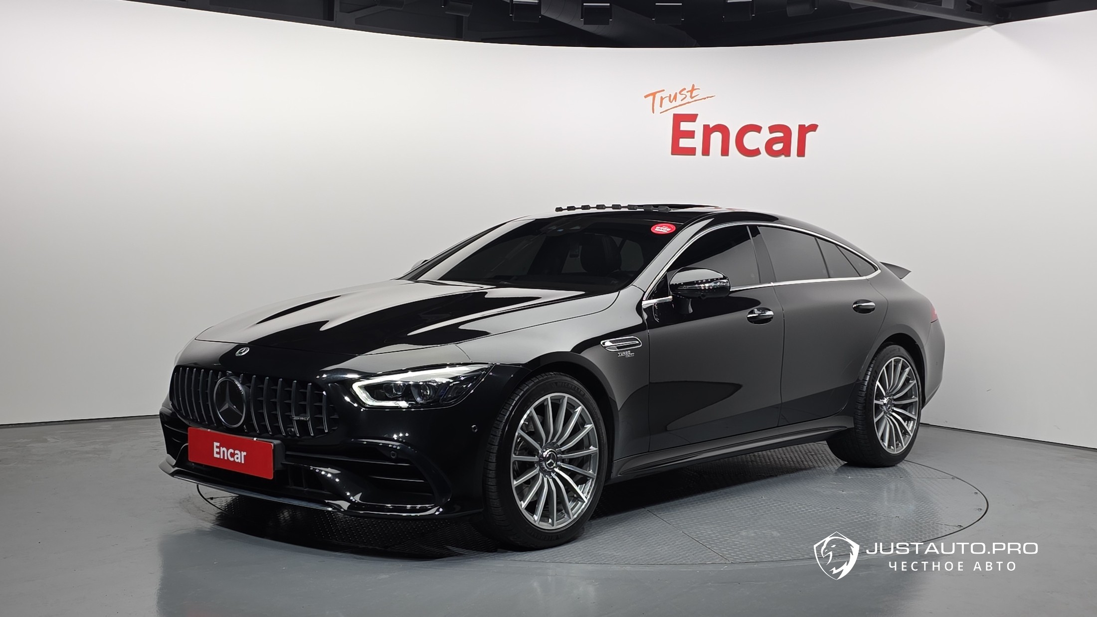 Автомобиль Mercedes-Benz AMG GT