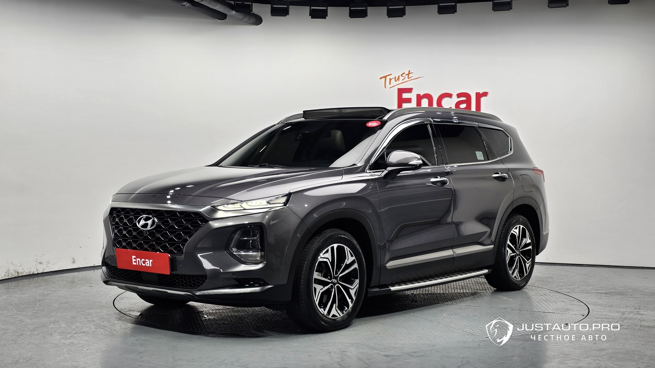 Автомобиль Hyundai Santafe