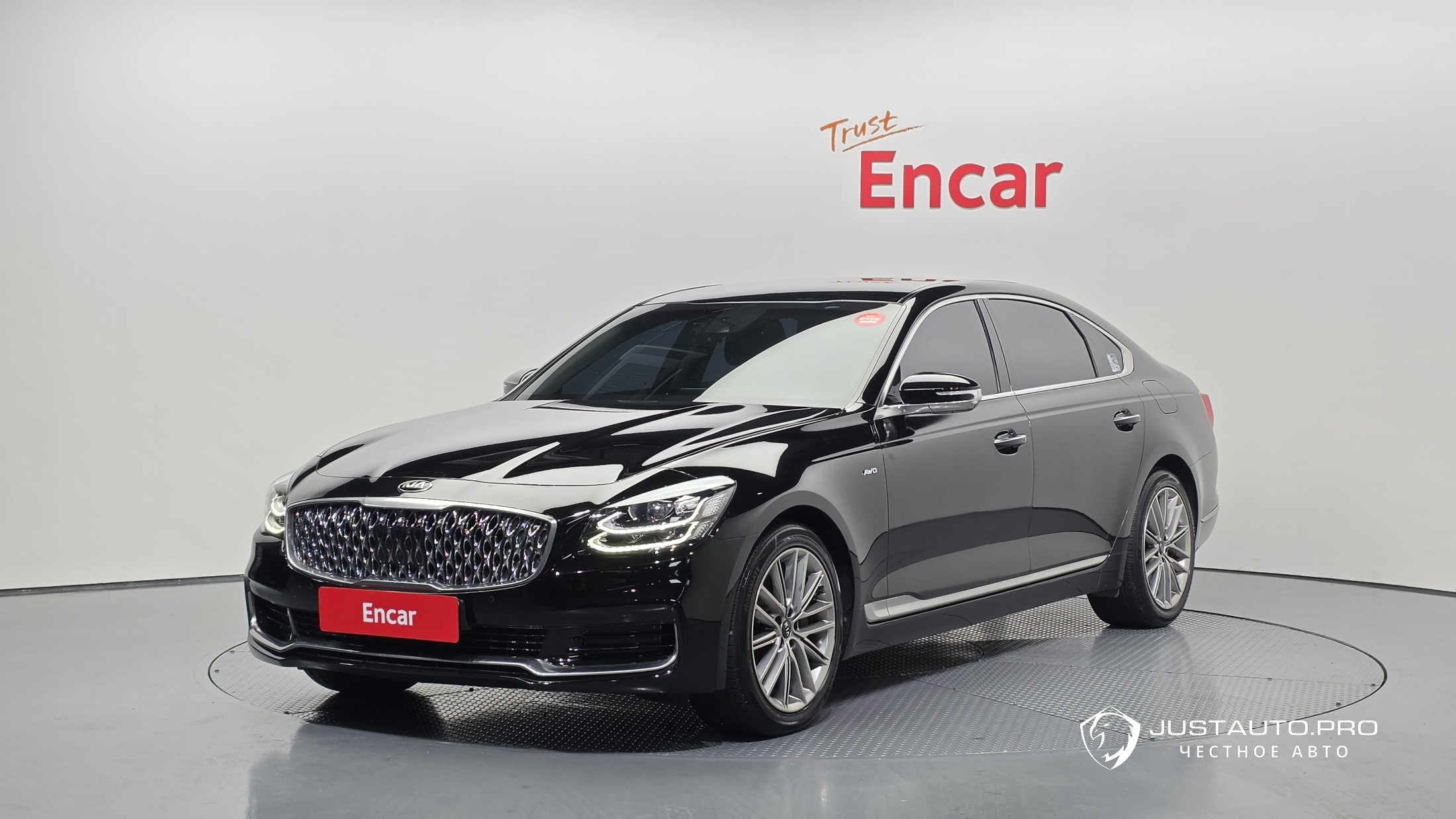 Автомобиль Kia K9